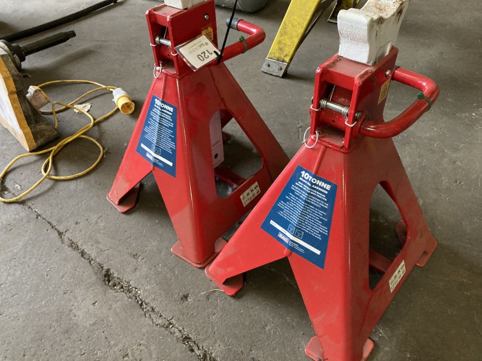 (2) Sealey 10 ton Axle Stands - Image 2 of 3