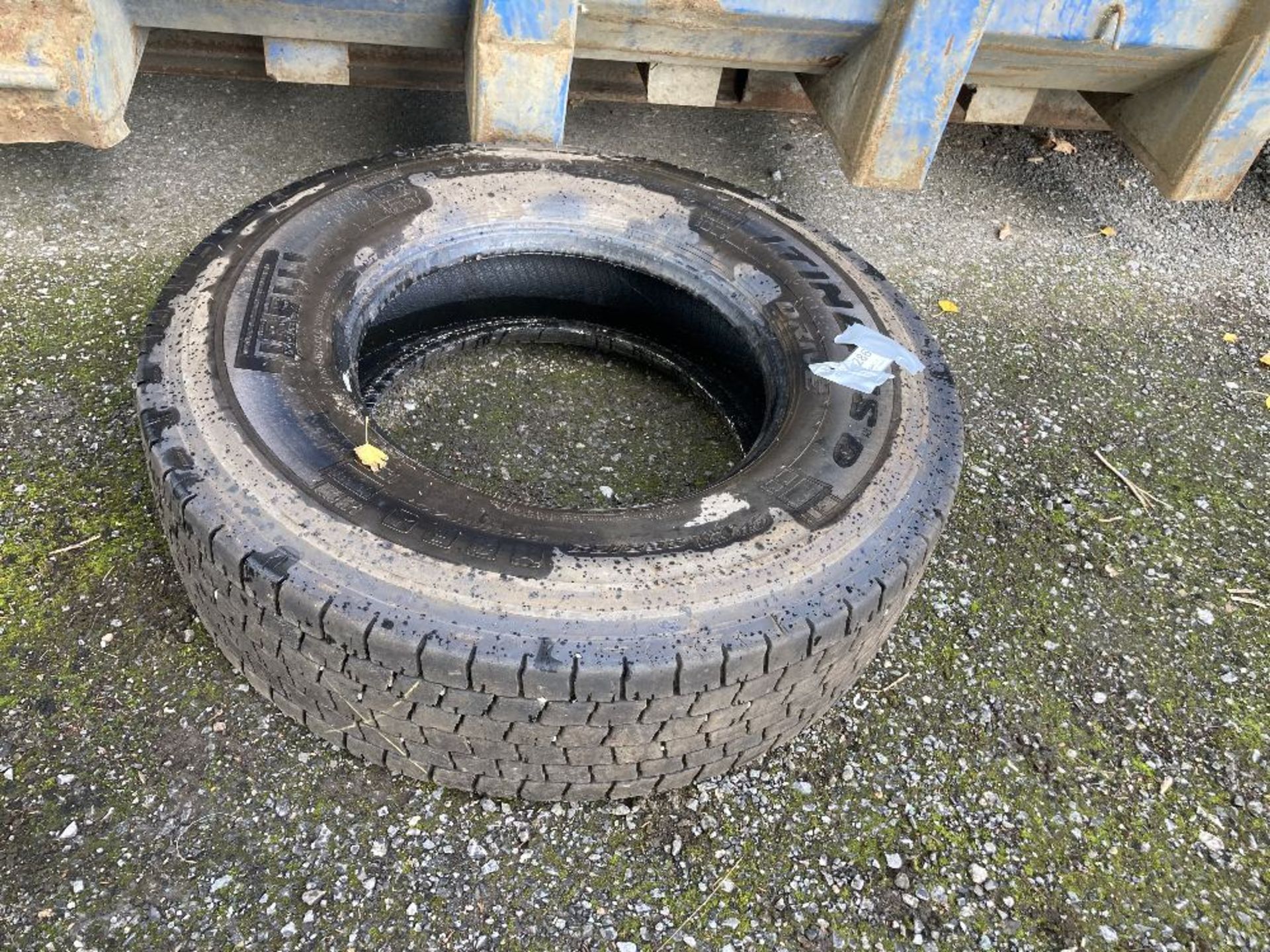 Pirelli Itineris D 315/80R 22.5 radial tubeless regroovable HGV tyre - Image 2 of 6