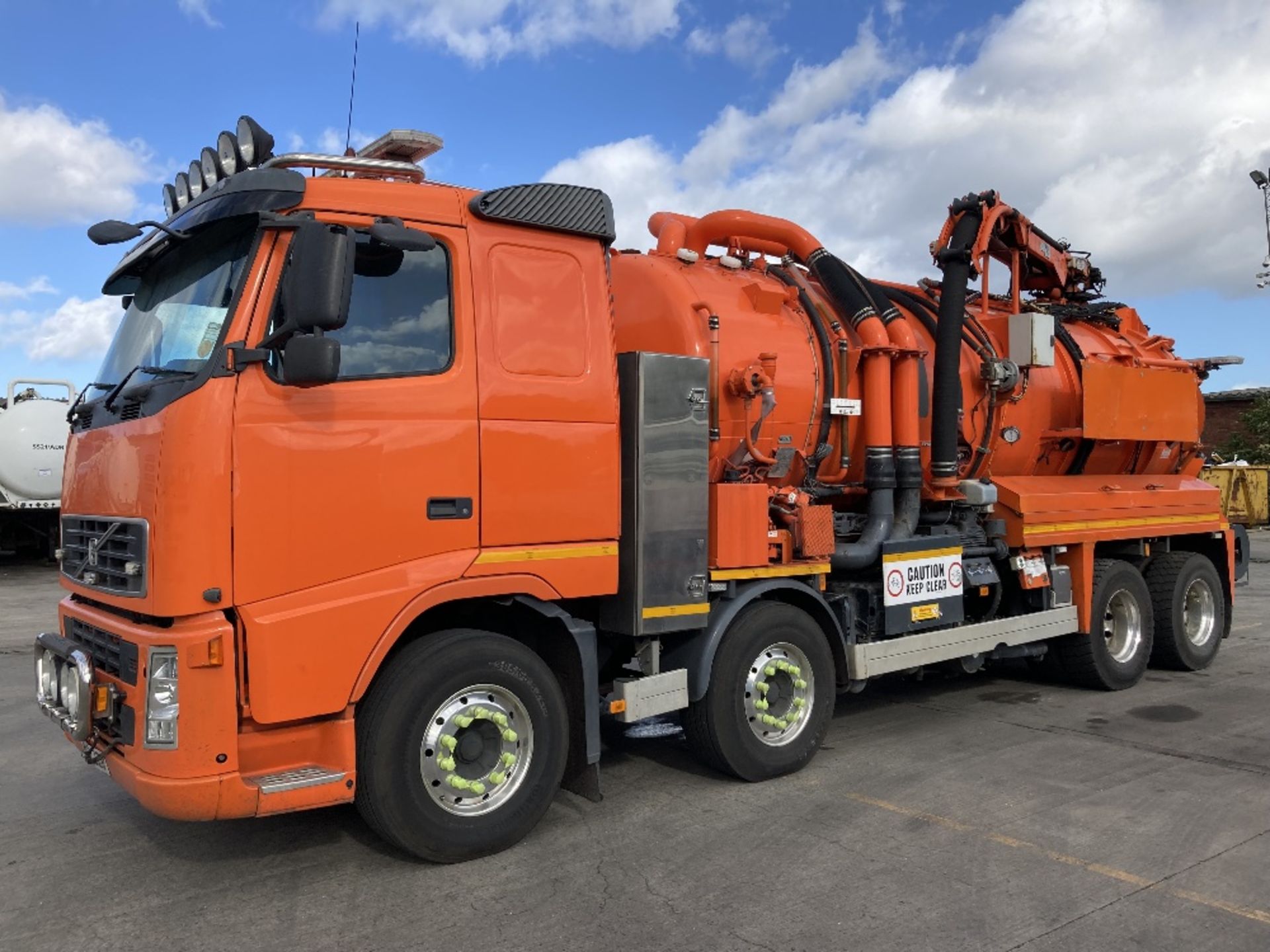 KU57 JZO Volvo FH-430 Chassis with 13,000L Whale Combination/High Volume JetVac Tanker - Bild 2 aus 45