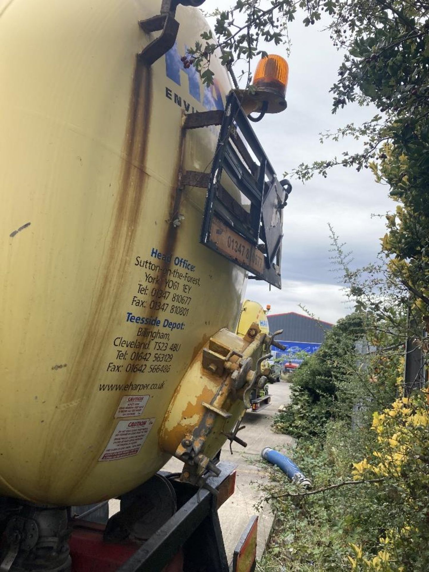 CO67124 (SS2) Sayers Stainless Steel Non Hazardous Tri Axle Vacuum Tanker - Image 6 of 34