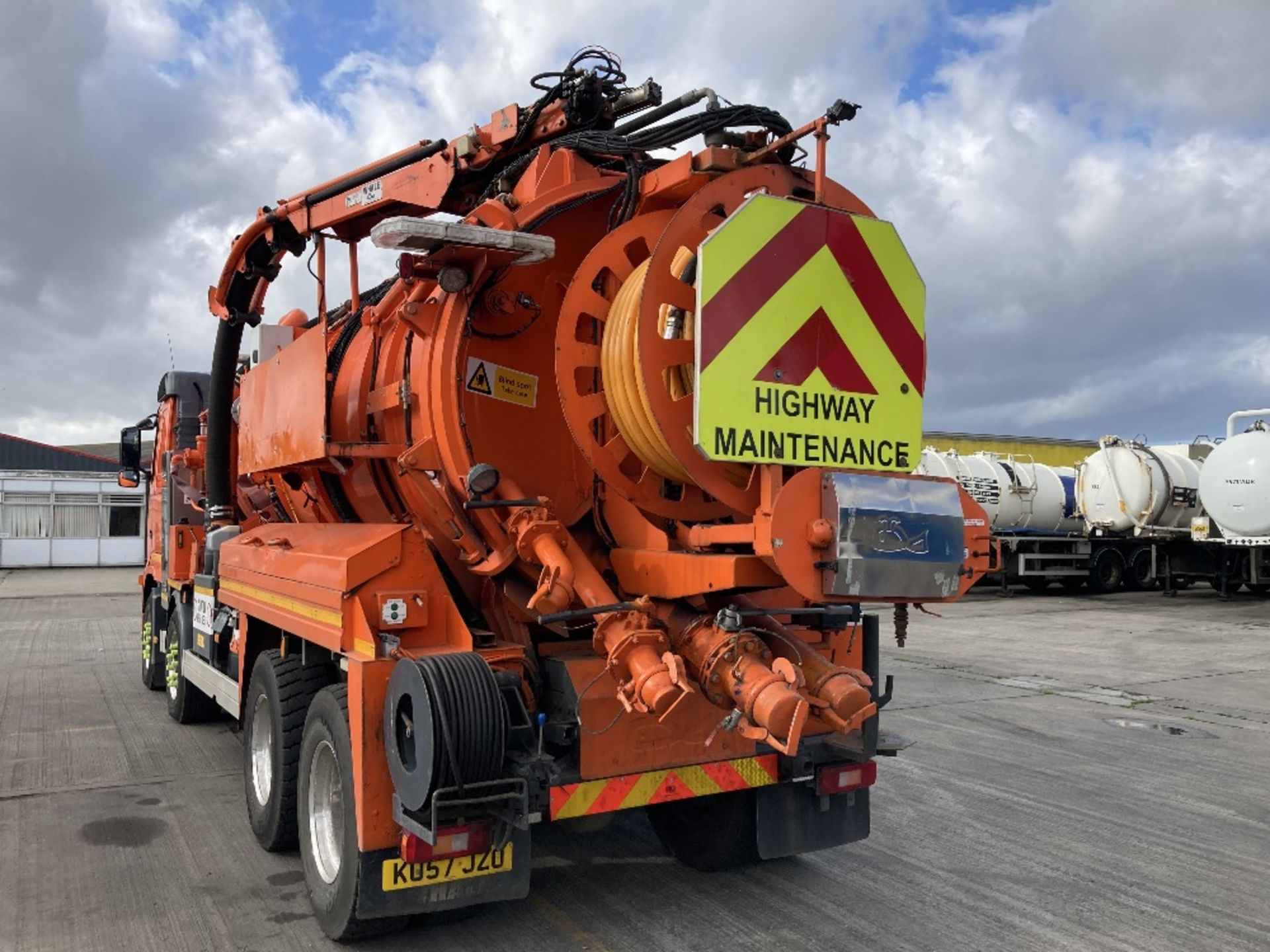 KU57 JZO Volvo FH-430 Chassis with 13,000L Whale Combination/High Volume JetVac Tanker - Bild 7 aus 45