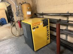 HPC Plusair SK19 enclosed air compressor With welded steel vertical air receiver