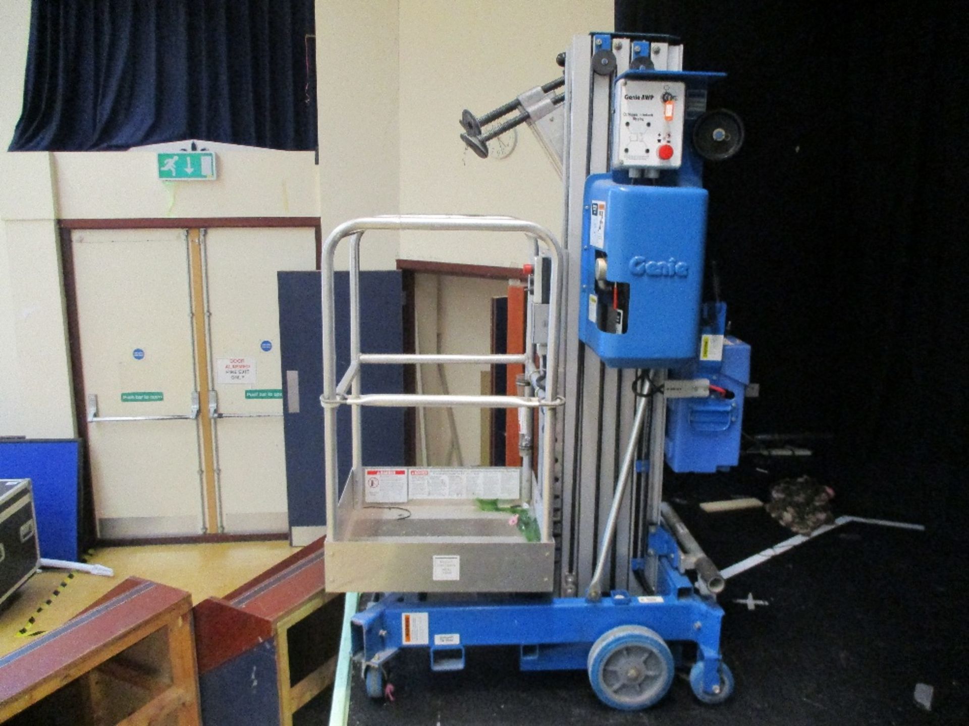 Genie AWP-24 Electric Pedestrian Access Hoist - Image 7 of 7