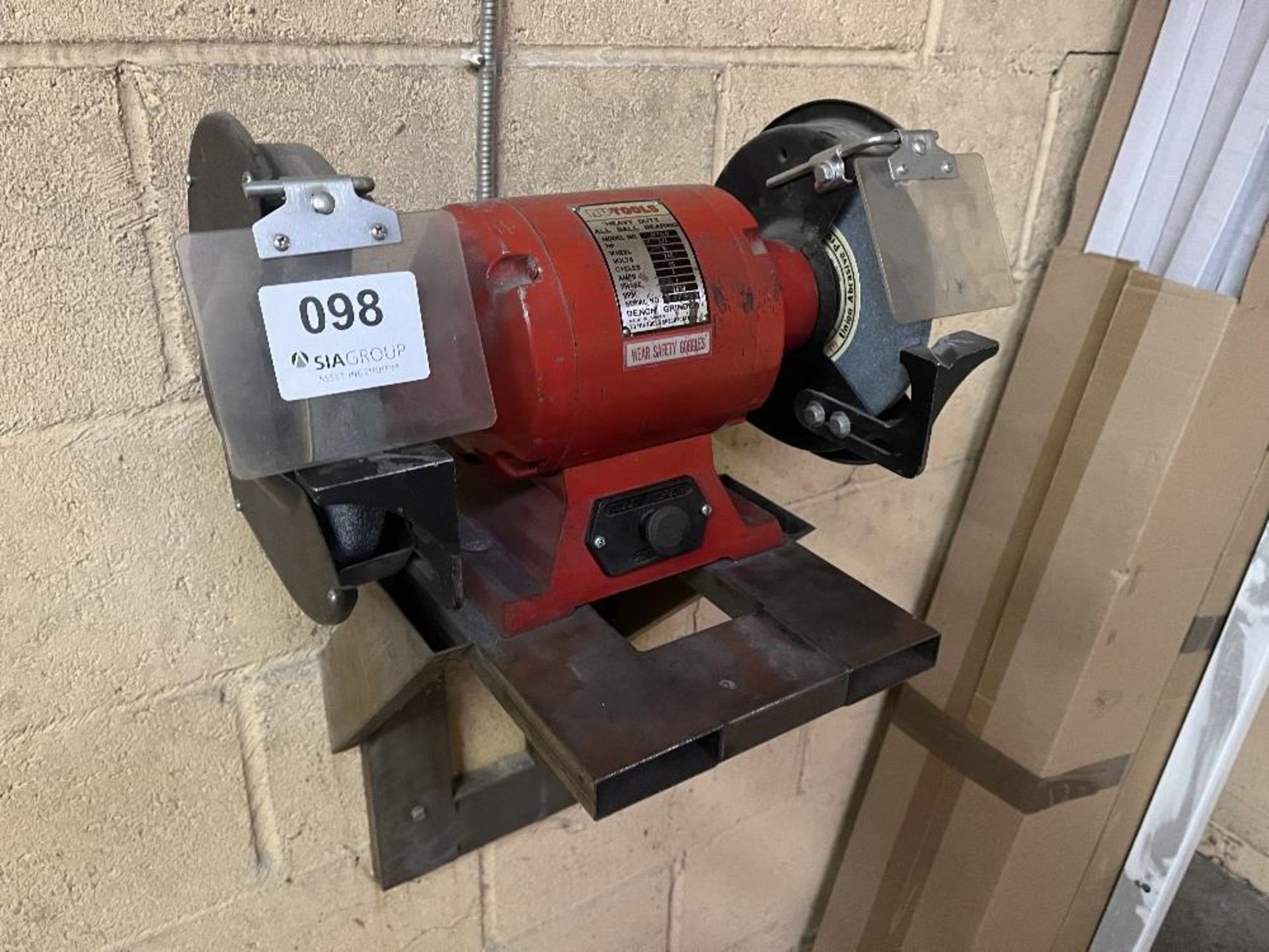 Wall mounted double end grinder - Image 2 of 4