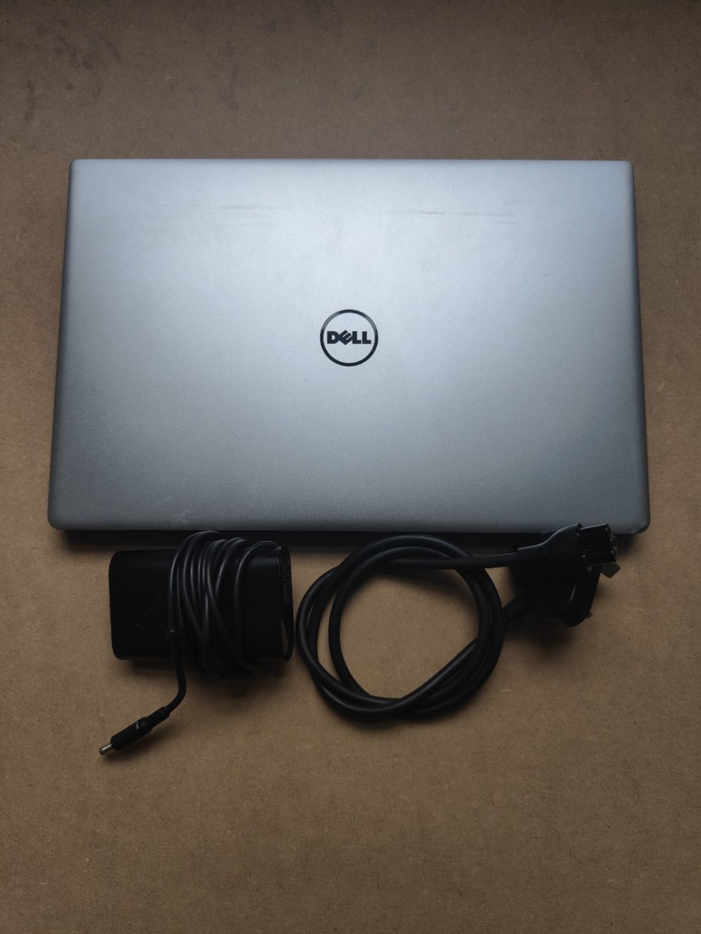 Dell XPS 13 9360 Laptop (2017) - Intel i5 8th Gen - Image 2 of 3