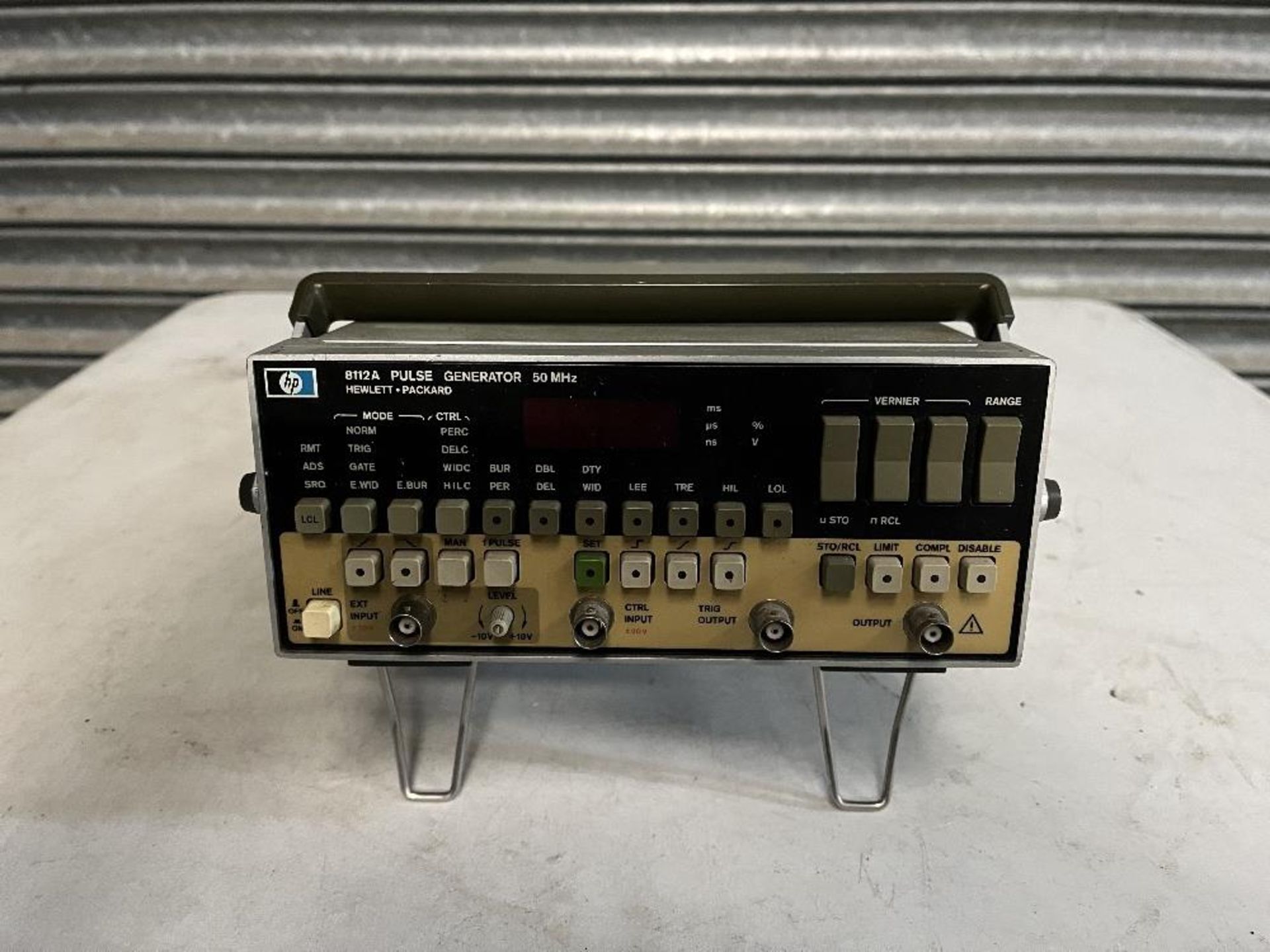 HP 8112A Pulse Generator - Image 2 of 6
