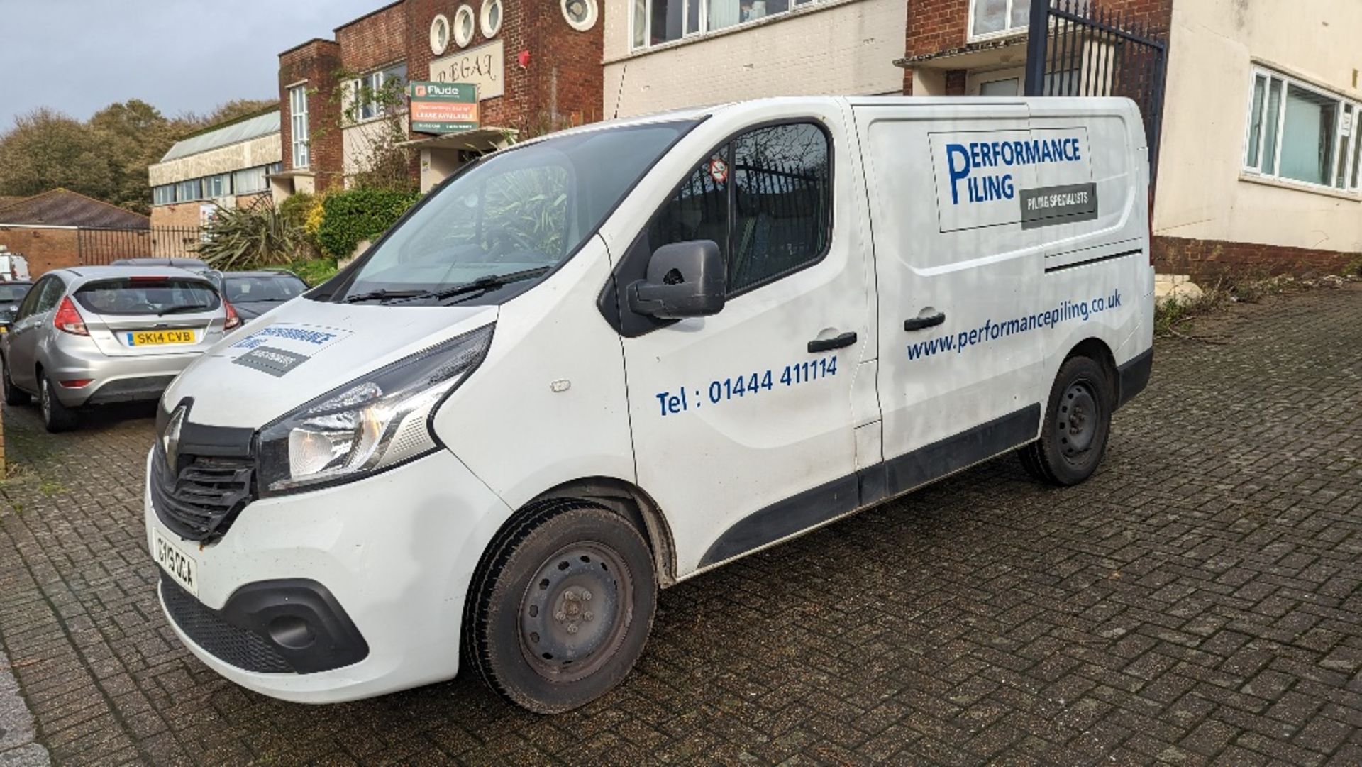 GY19 OCA - Renault Trafic SL27 Business+ DC - Image 8 of 20