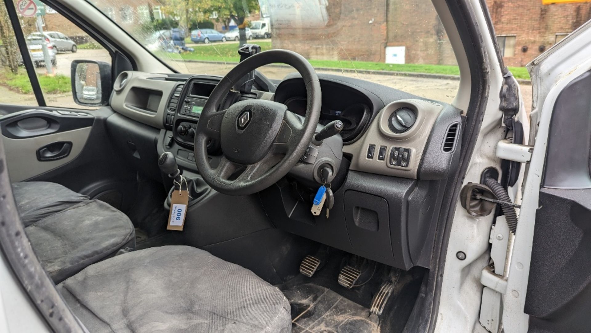 GY19 OCB - Renault Trafic SL27 Business+ DC - Image 9 of 19
