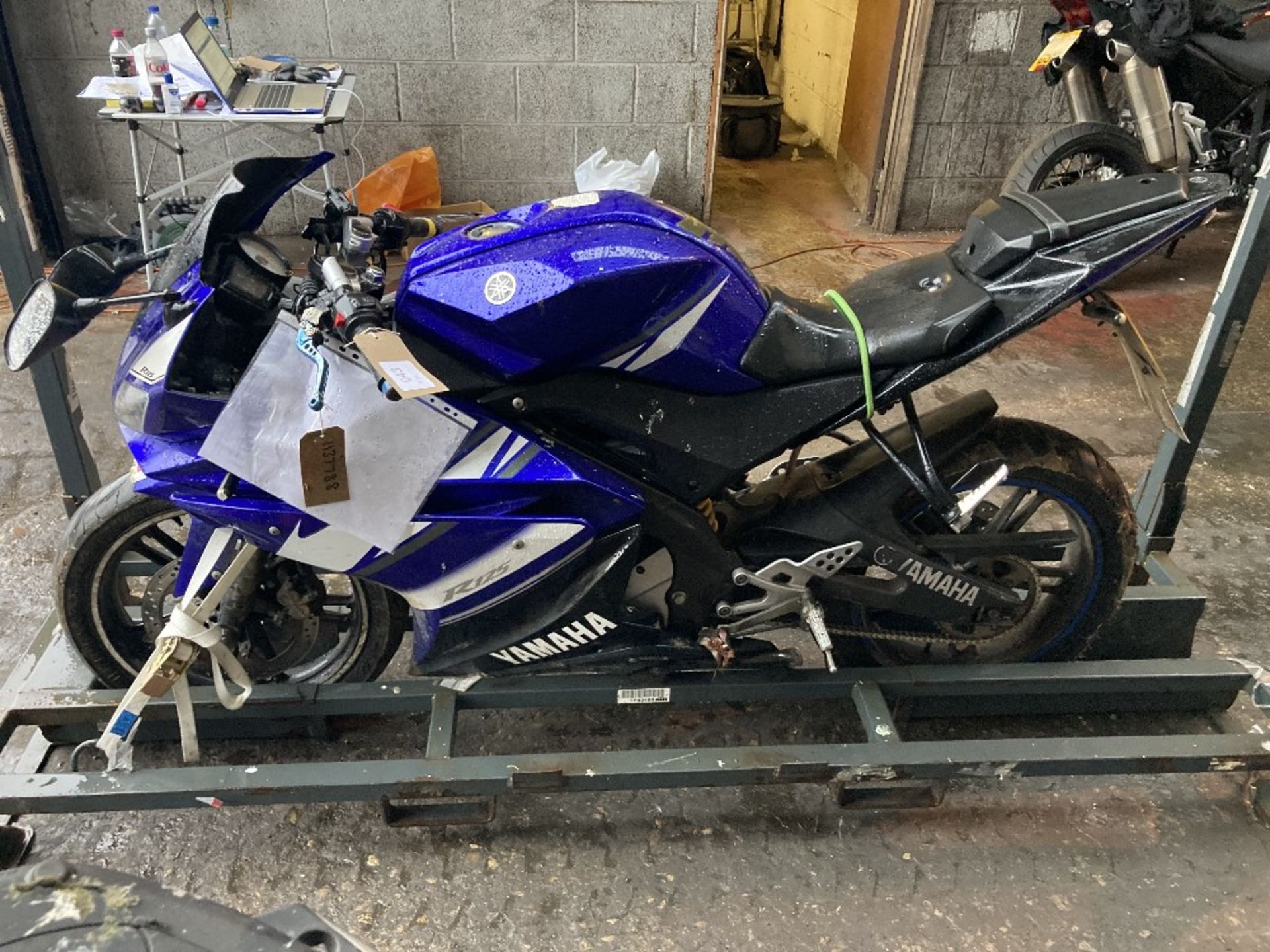 KW12 UGO Yamaha YZF R125 Motorcycle