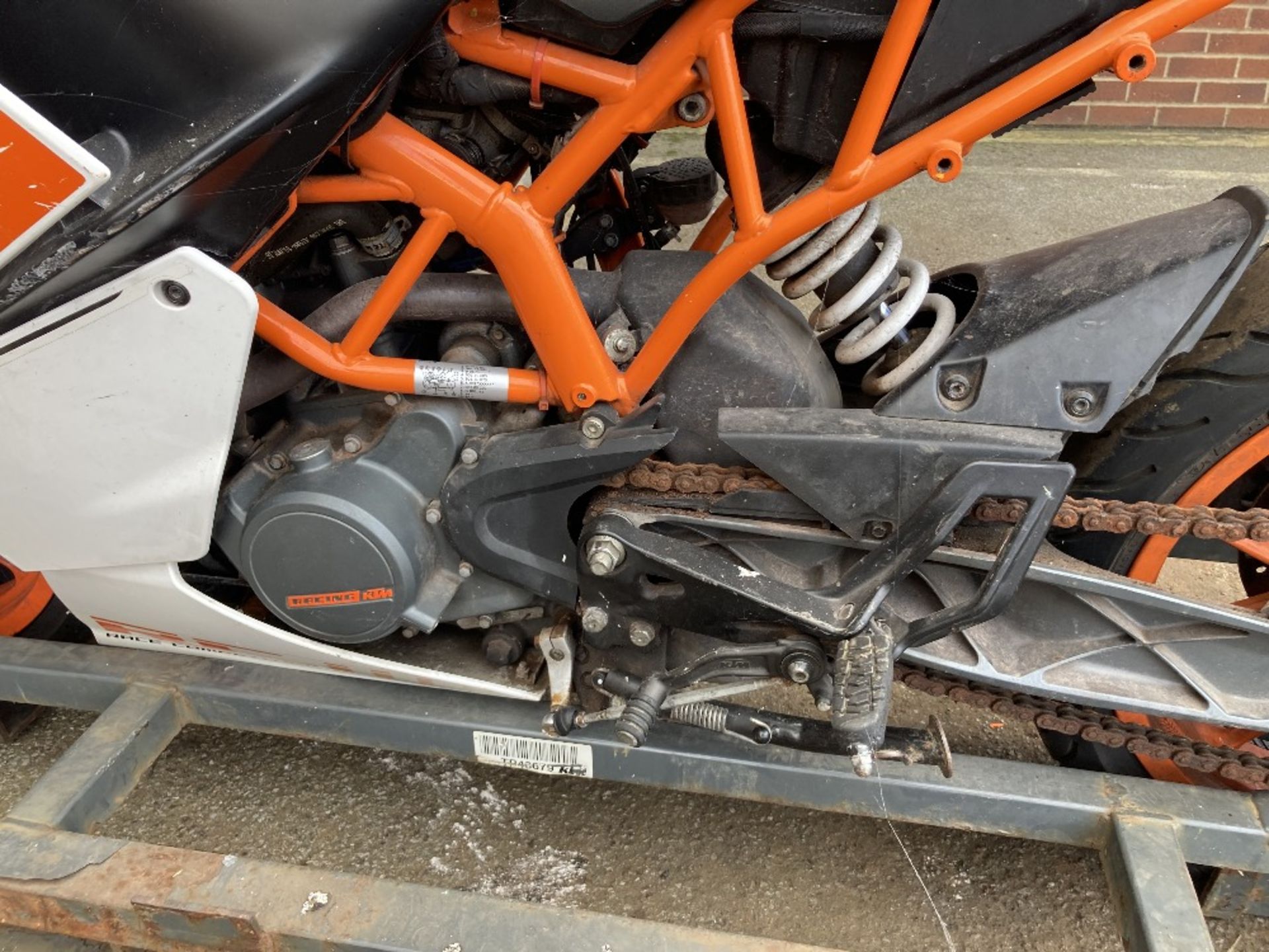 CX66 UUA KTM RC125 16 Motorcycle - Image 12 of 19