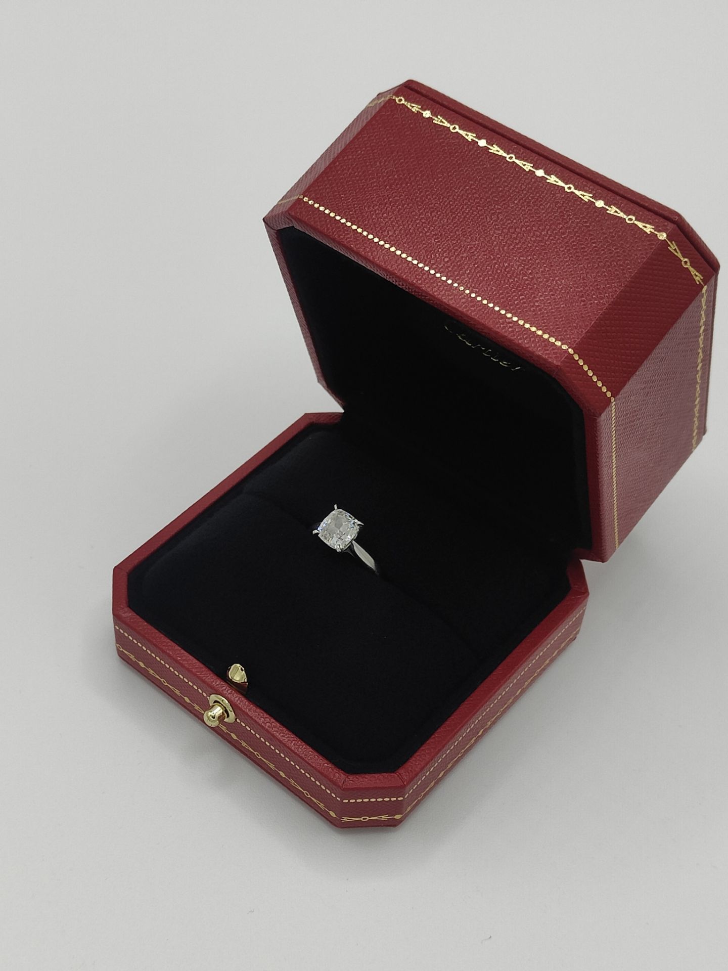 Cartier 2.08ct Cushion Cut Diamond Ring - Image 3 of 5