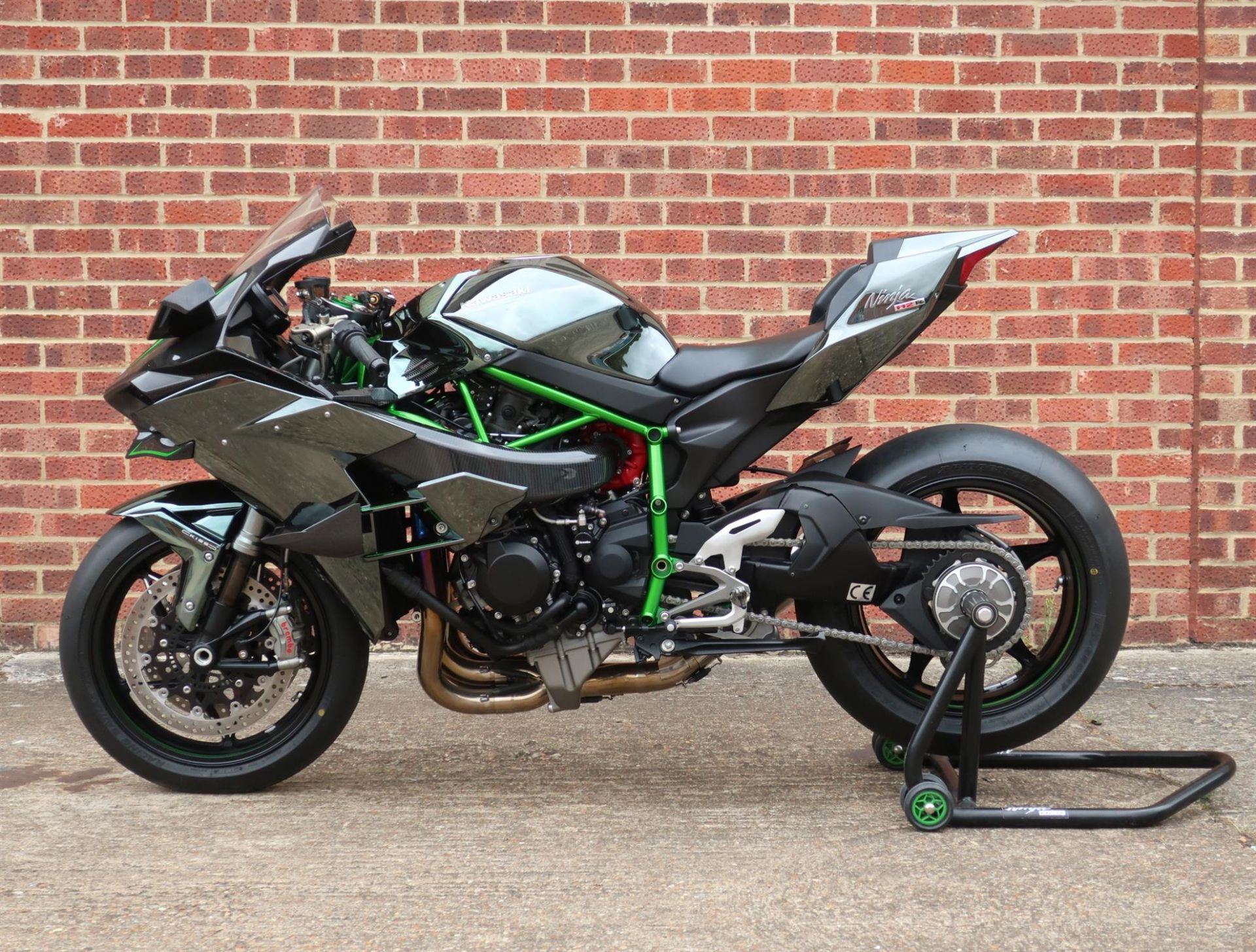 2015 Kawasaki H2R 998cc - Image 2 of 10