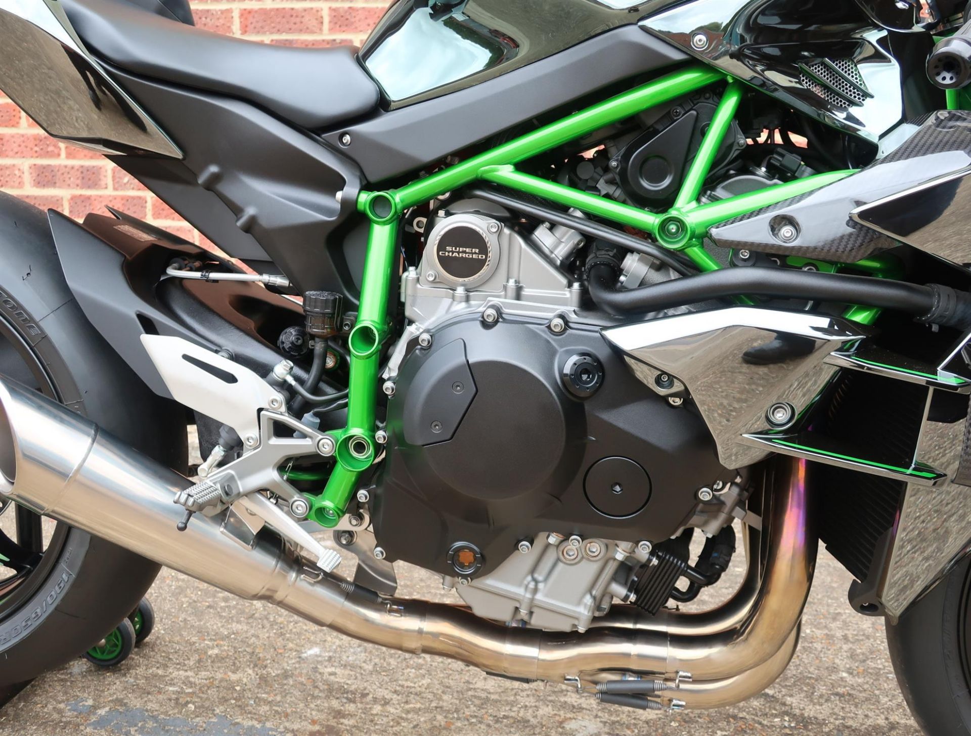 2015 Kawasaki H2R 998cc - Image 3 of 10