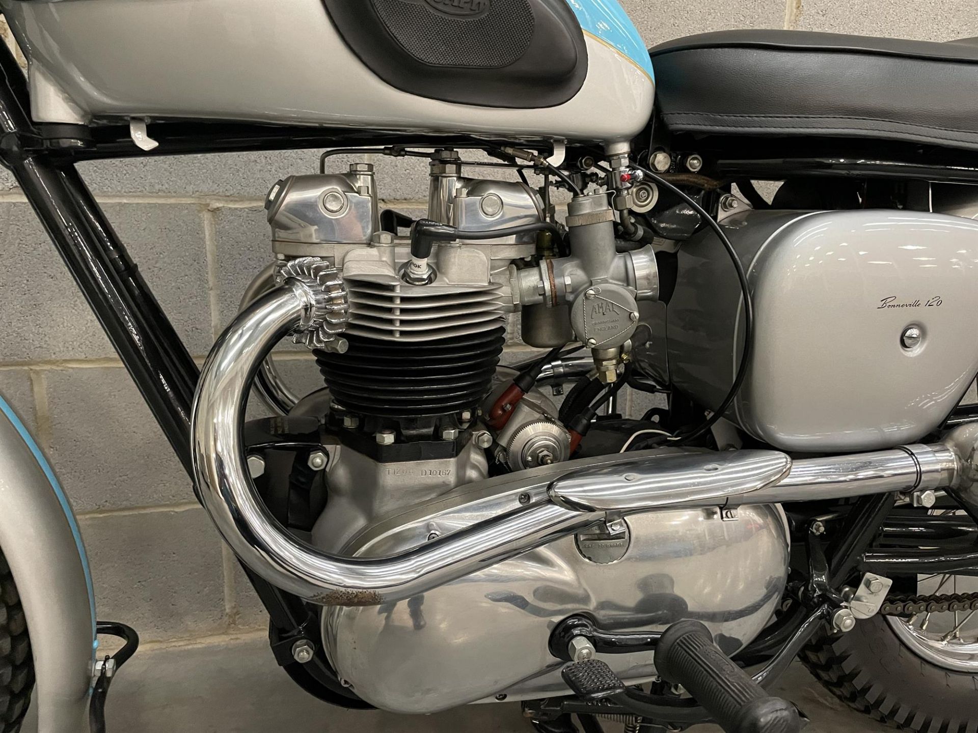 1961 Triumph T120C Bonneville 650cc - Image 4 of 10