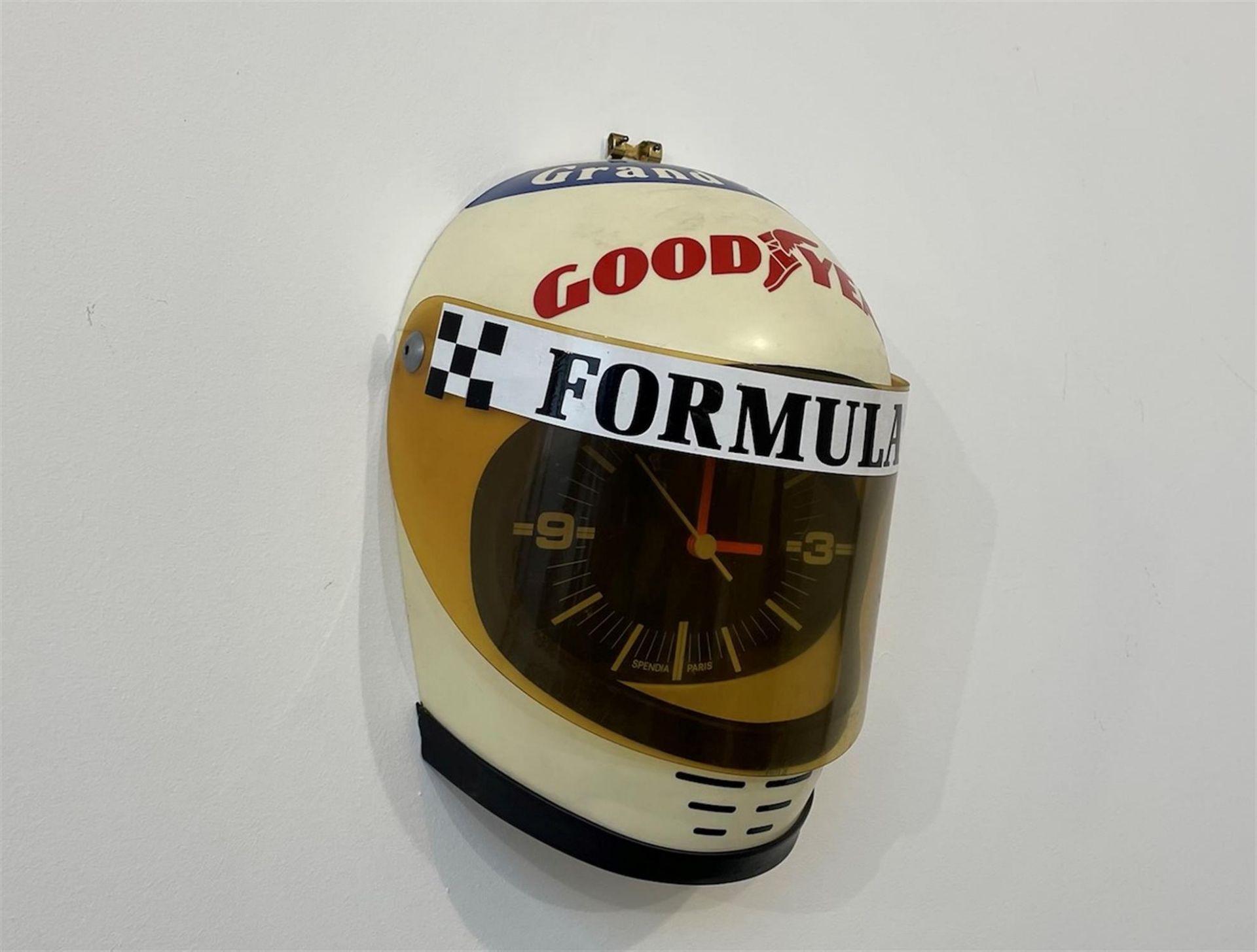 Formula 1 Helmet Wall Clock - Image 2 of 4