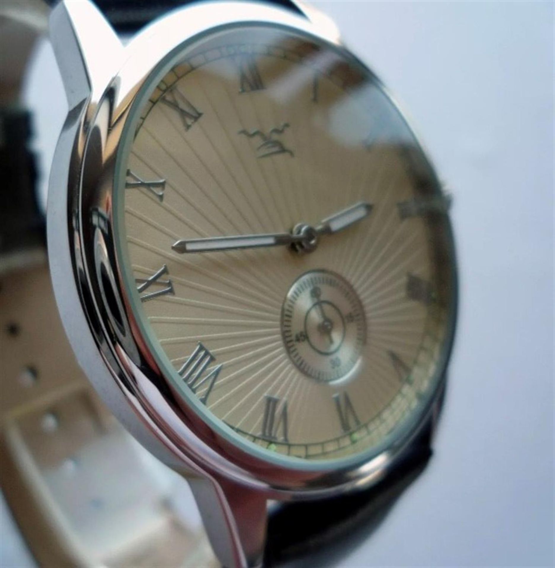 A Mercedes-Benz Classic Art Deco Style Gullwing Watch - Image 8 of 10