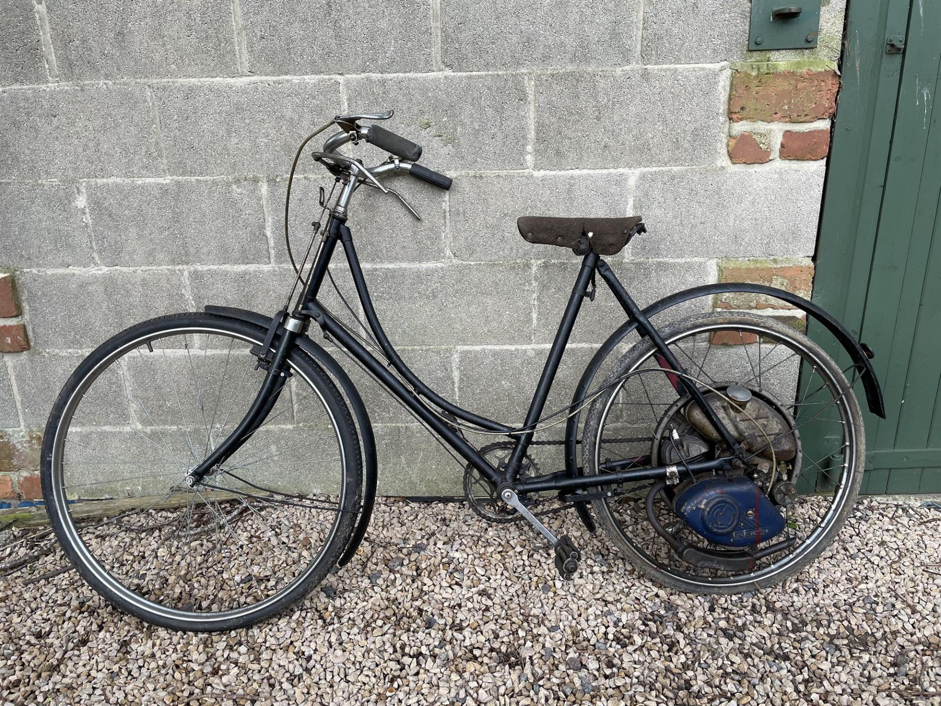 c1950 Raleigh Cyclemaster Ladies Model 32cc - Image 2 of 10