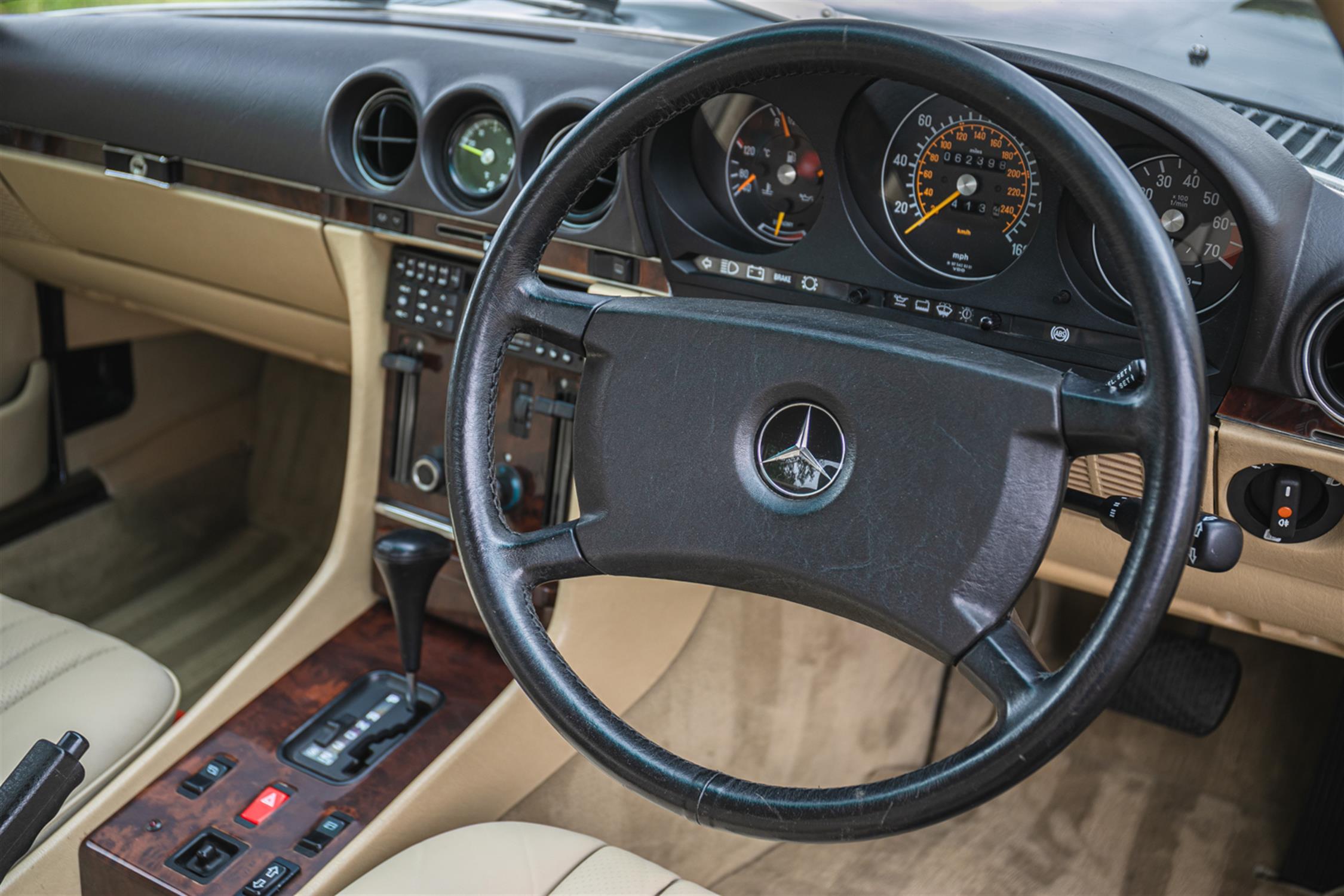 1987 Mercedes-Benz 420 SL (R107) - Image 14 of 32