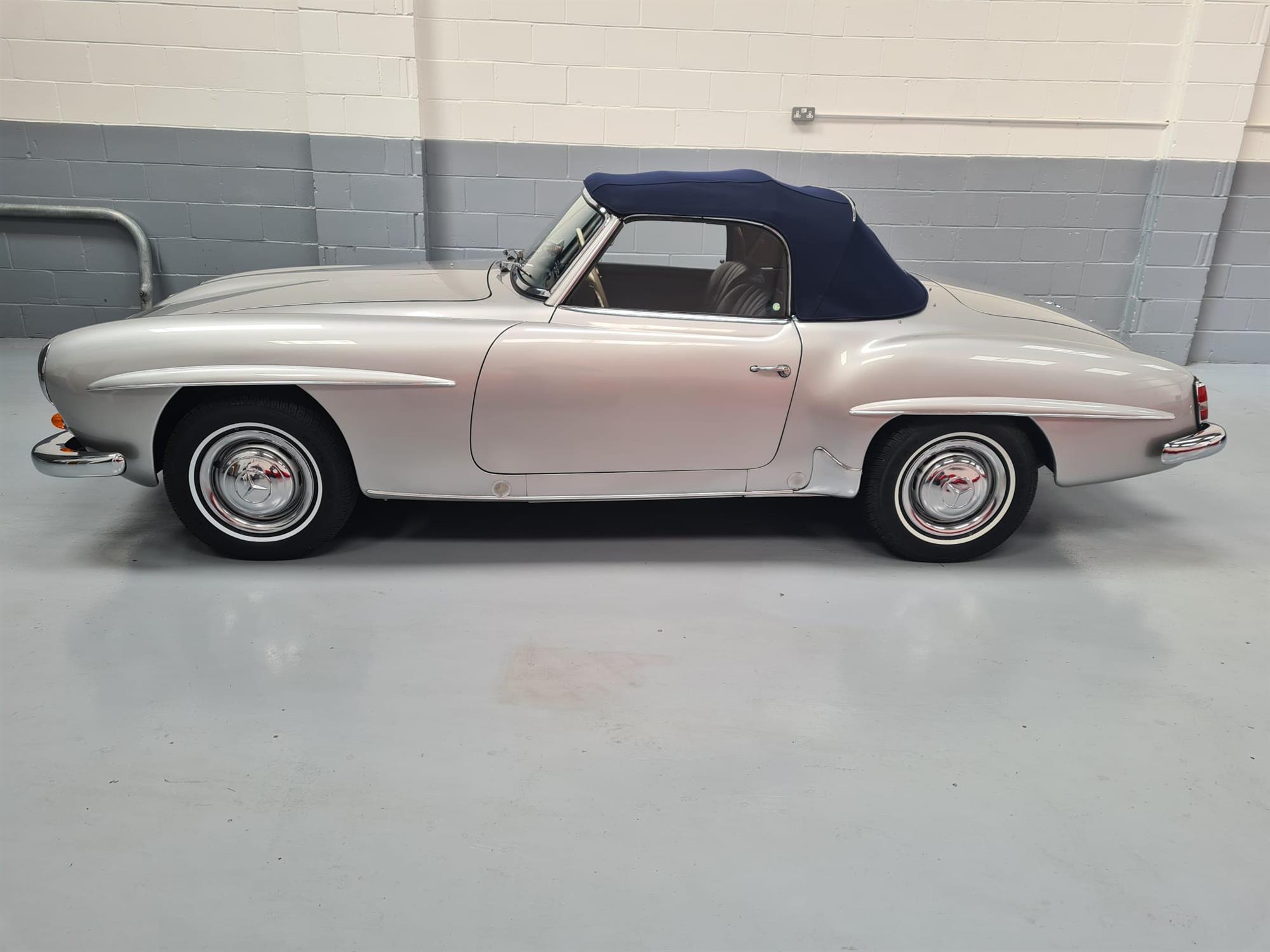 1957 Mercedes-Benz 190SL - Image 2 of 10