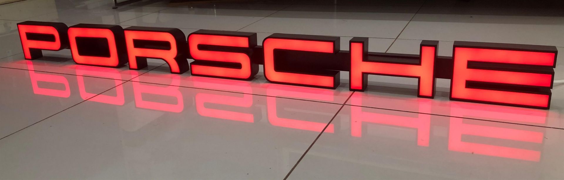 Illuminated Porsche Style Wall Sign - Image 2 of 4