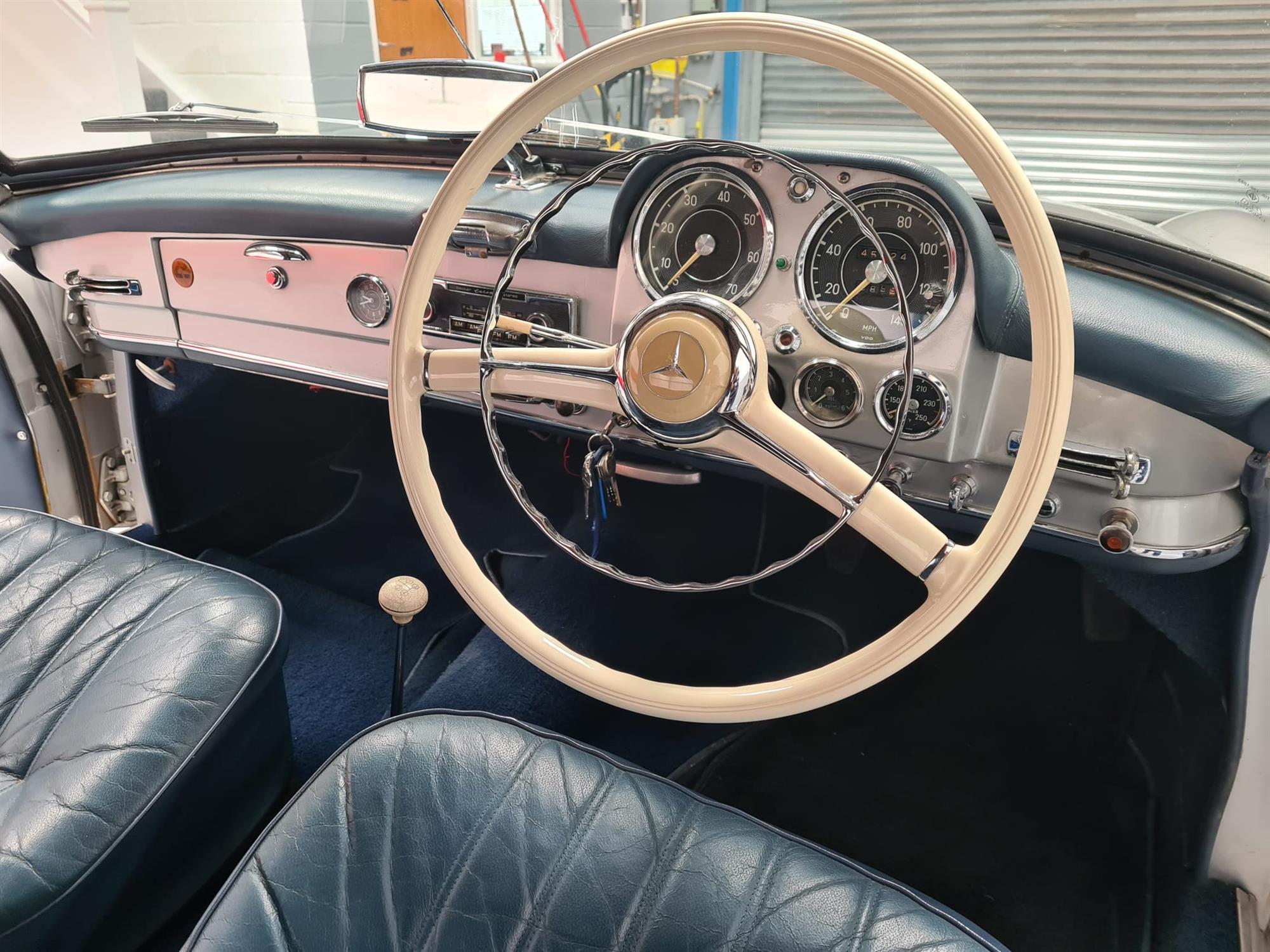 1957 Mercedes-Benz 190SL - Image 10 of 10