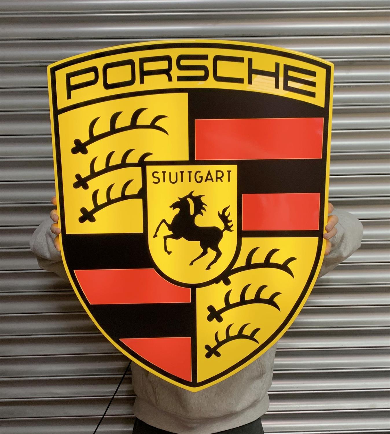 Illuminated Porsche-Homage Shield - Image 3 of 3