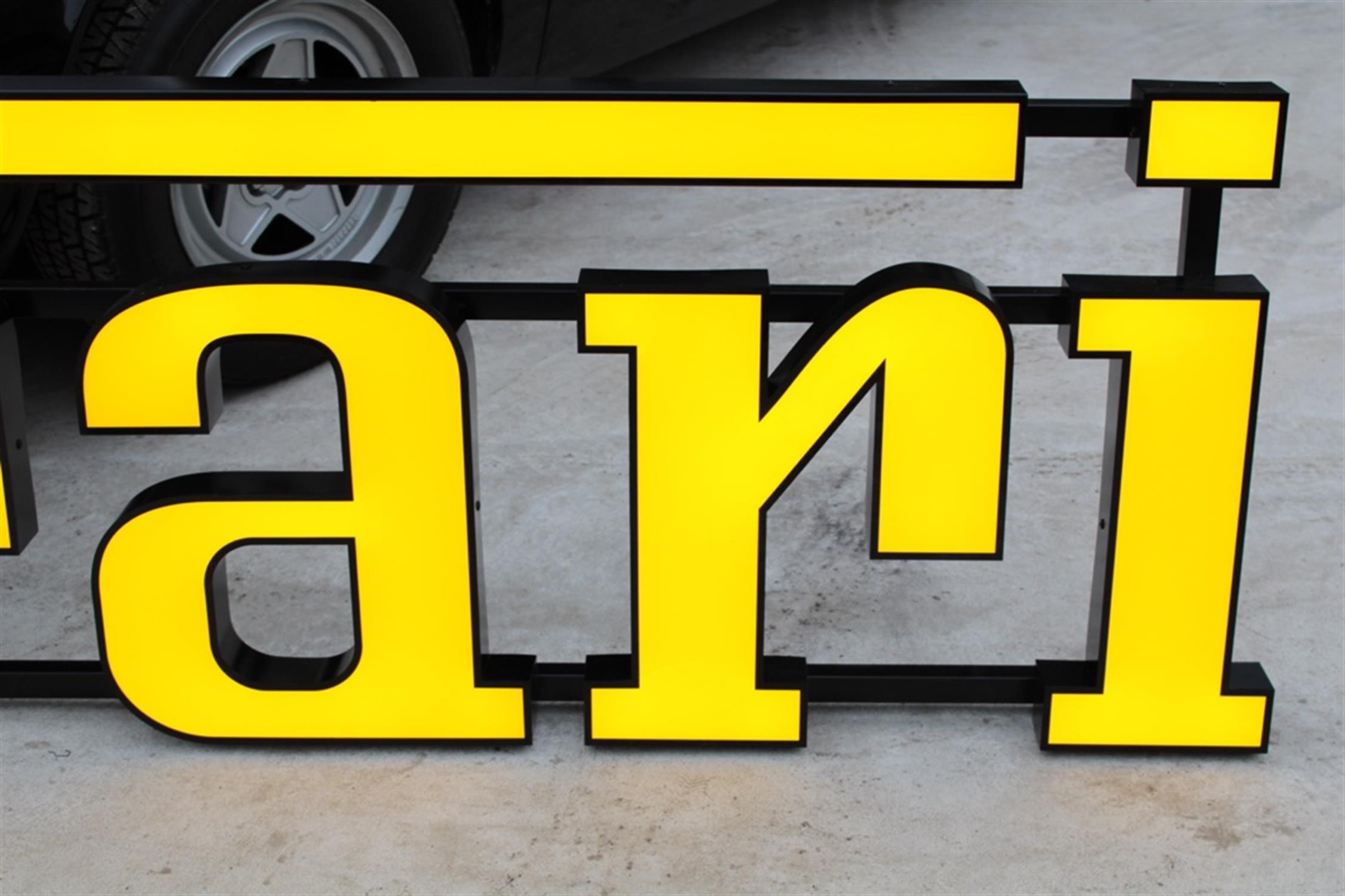 Ferrari Style Large 3 Metre Illuminated Dealership Sign - Image 5 of 8