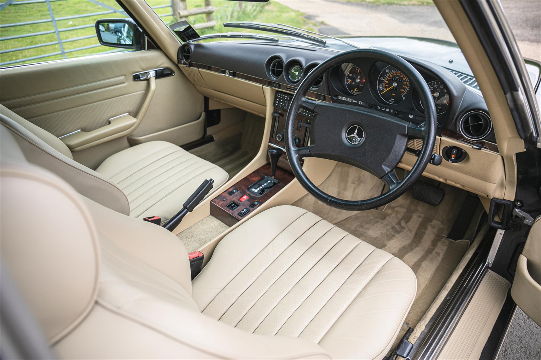 1987 Mercedes-Benz 420 SL (R107) - Image 2 of 32