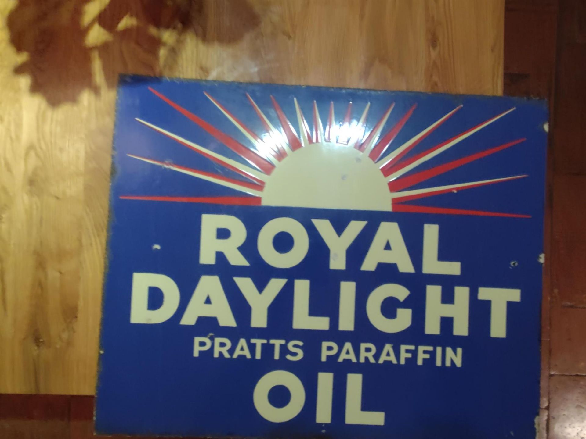 Pratts 'Royal Daylight Paraffin Oil' Enamelled Sign - Image 2 of 4
