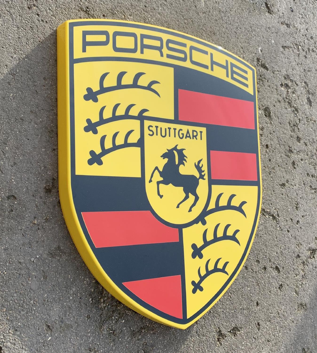 Illuminated Porsche-Homage Shield - Image 2 of 3