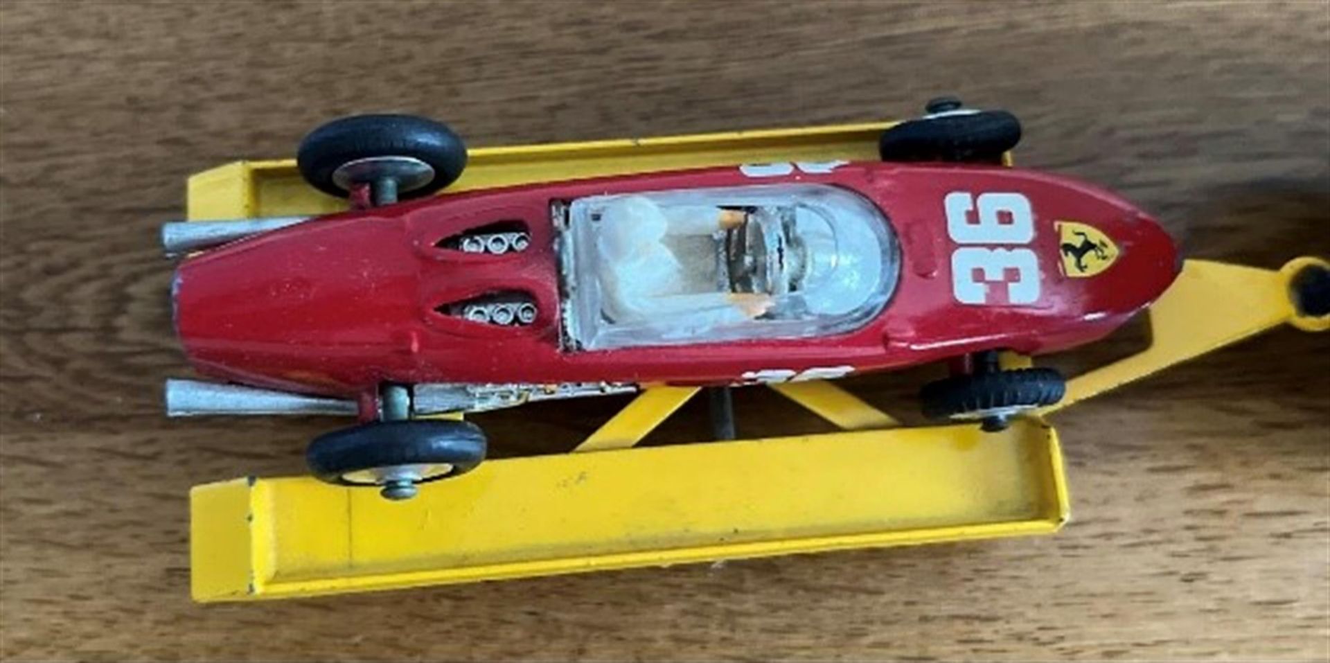 A rare Ferrari F1 Corgi Gift Set No. 17 'Glidamatic' (1963-67) - Image 8 of 8