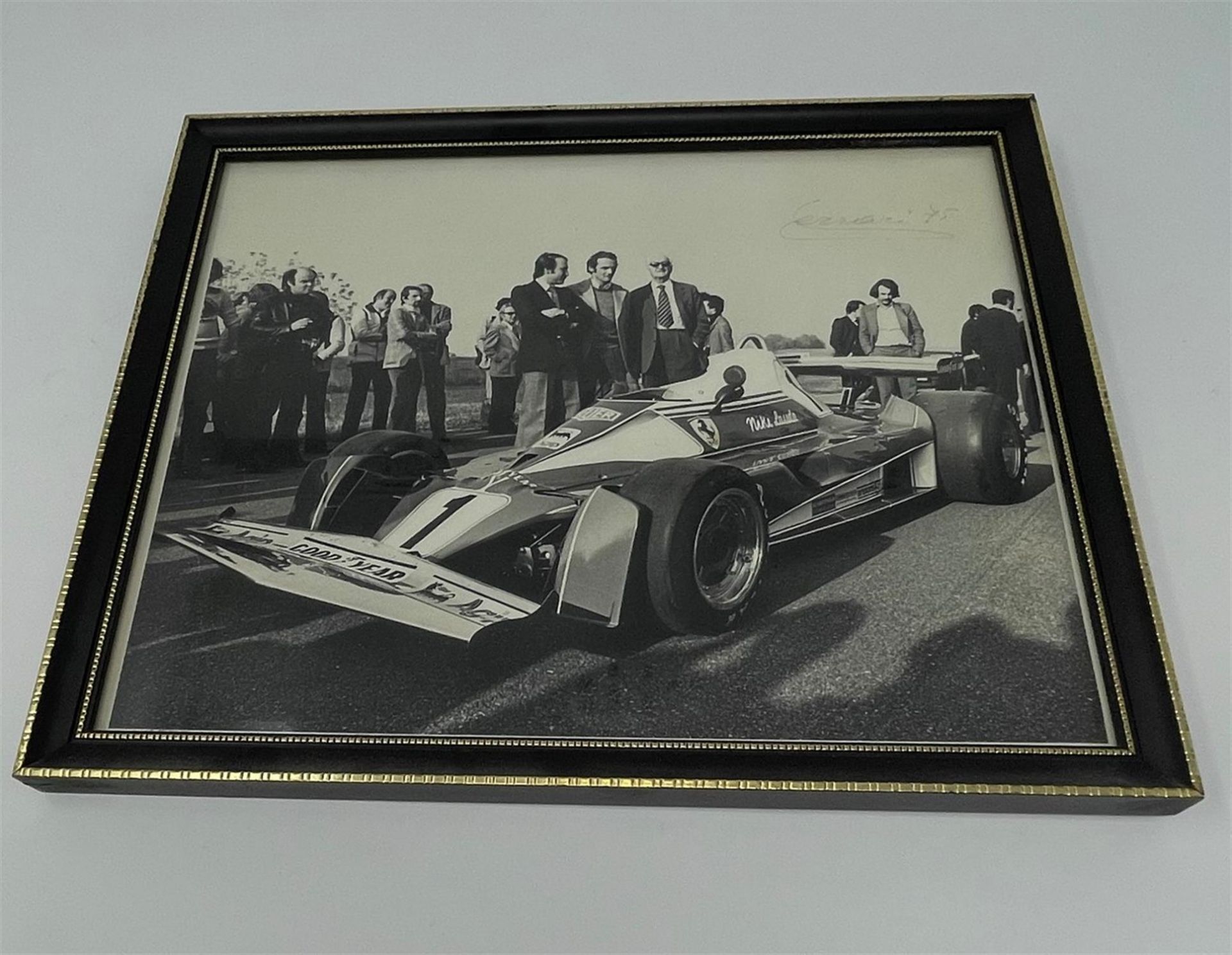 "The Team" Enzo, Lauda and Regazzoni with the Ferrari 312T - Image 2 of 3