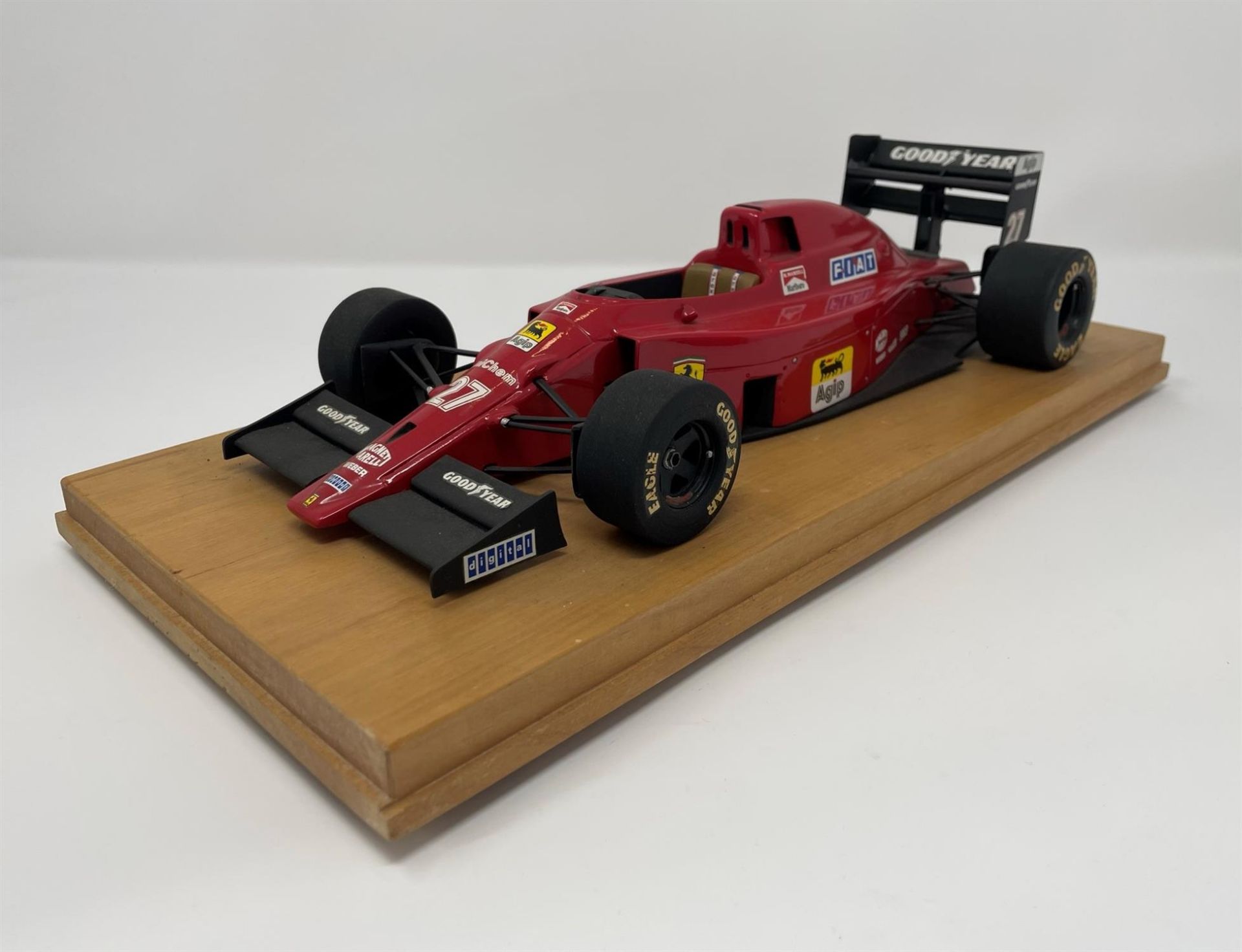 Hand-built model of Nigel Mansell's 1990 Ferrari 641 - Image 5 of 10