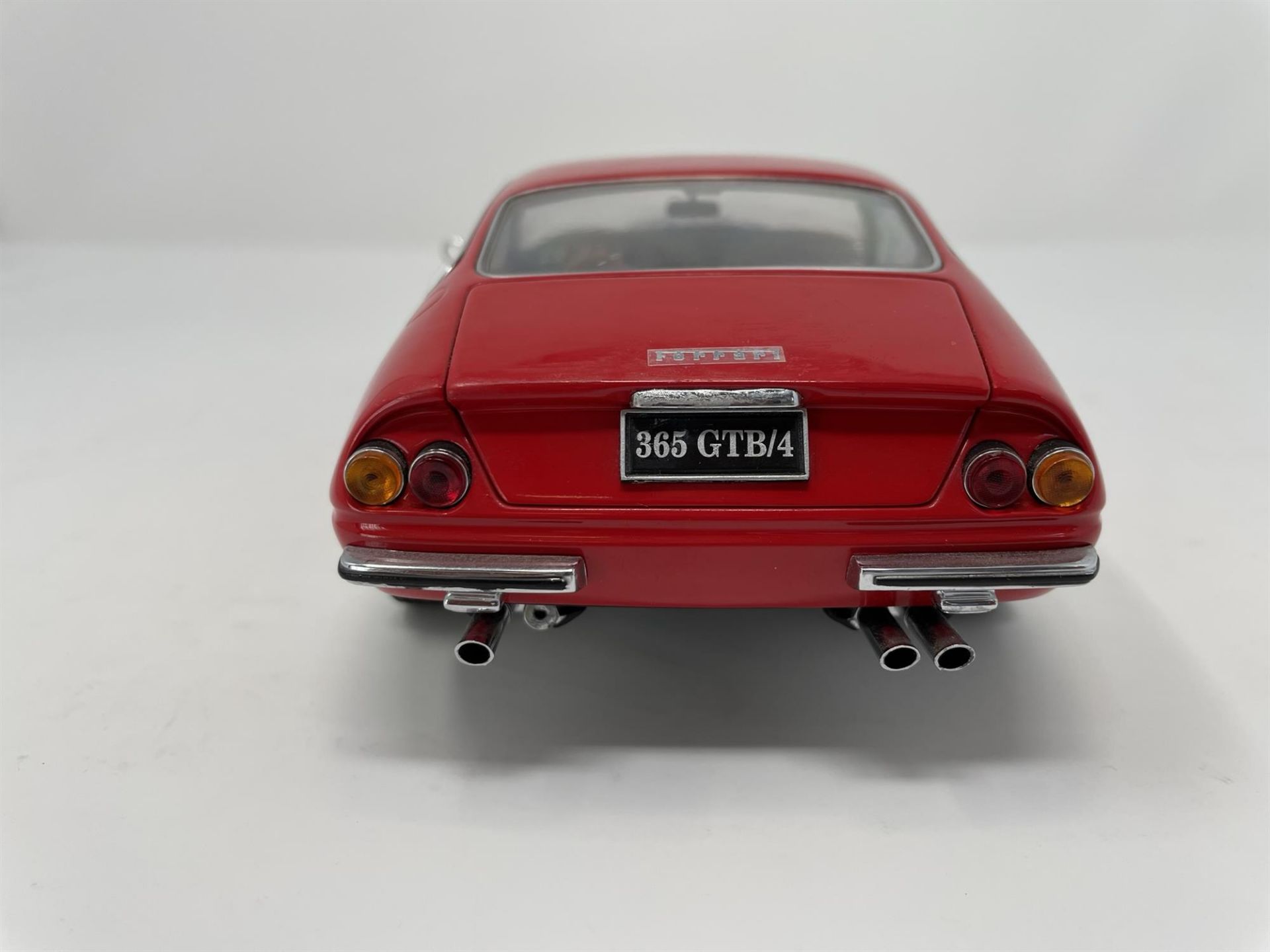 Kyosho 1/18th Scale Ferrari 365 GTB/4 - Image 10 of 10