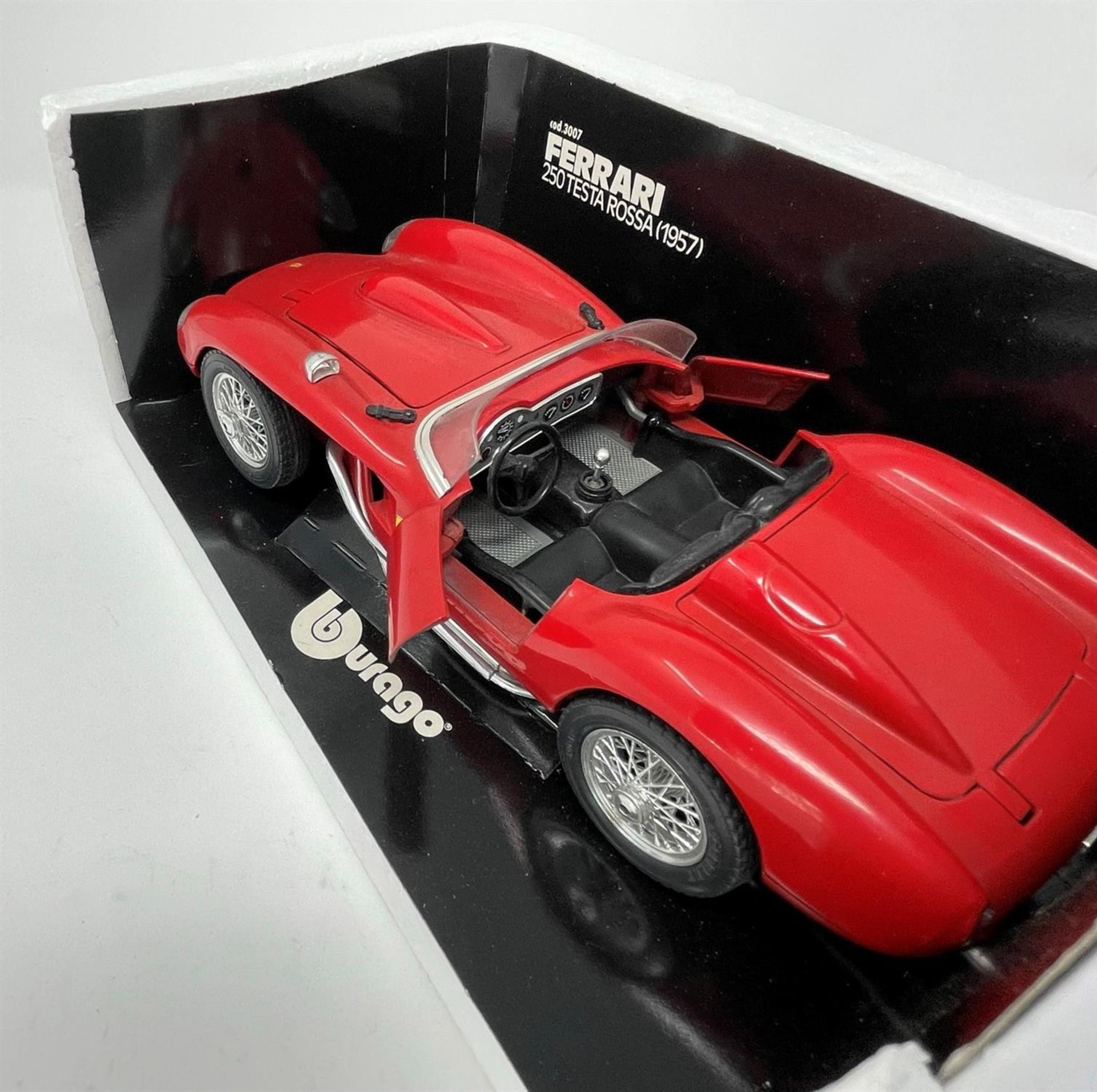 Selection of Model Ferraris - Image 7 of 10