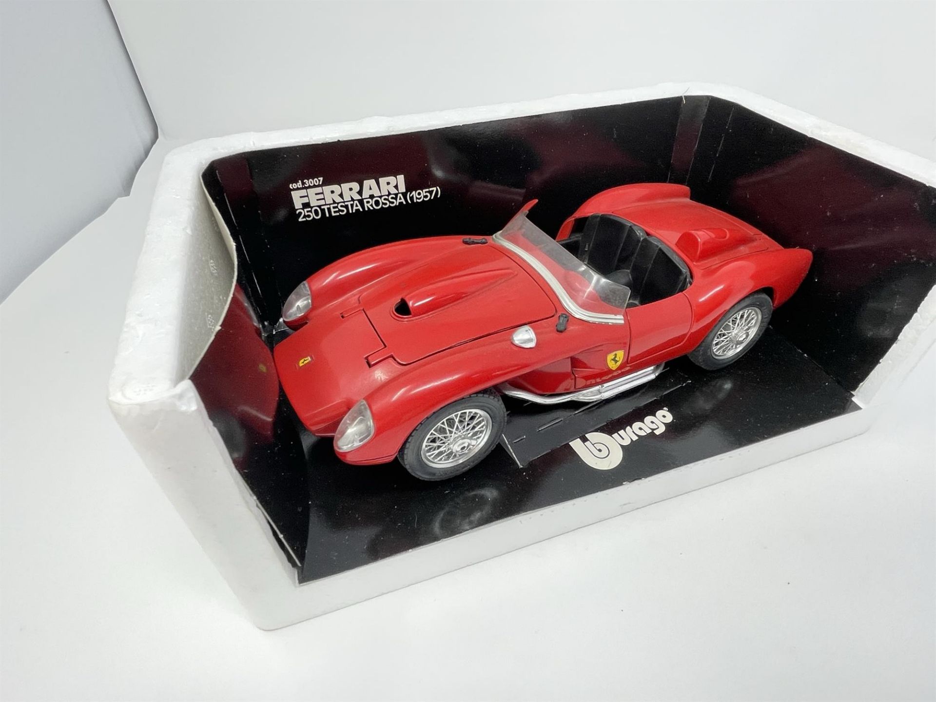 Selection of Model Ferraris - Image 5 of 10