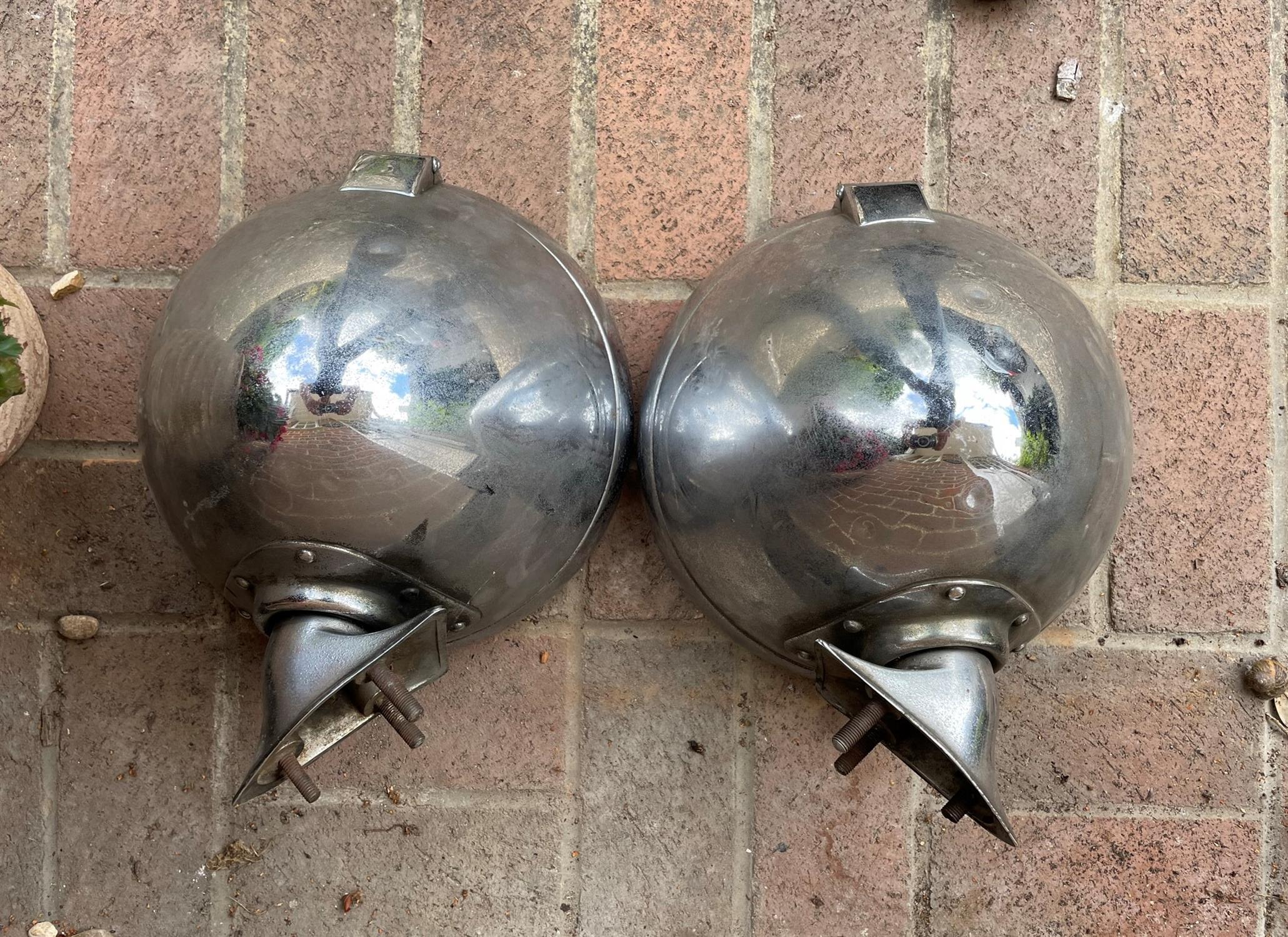 A Fine Pair of Large Lucas Electric Car Headlights - Image 4 of 10
