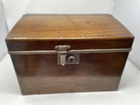 Early Vintage Running Board Box c1920s