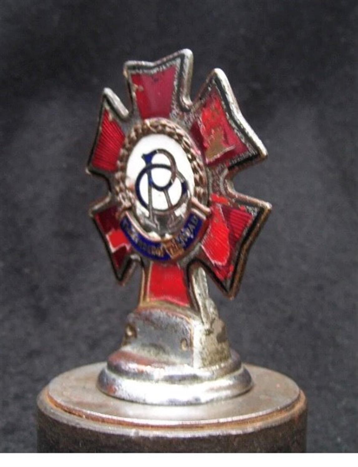 A Very Rare Enamelled "Order of the Road" Radiator Grille Mascot Car Badge - Image 2 of 4