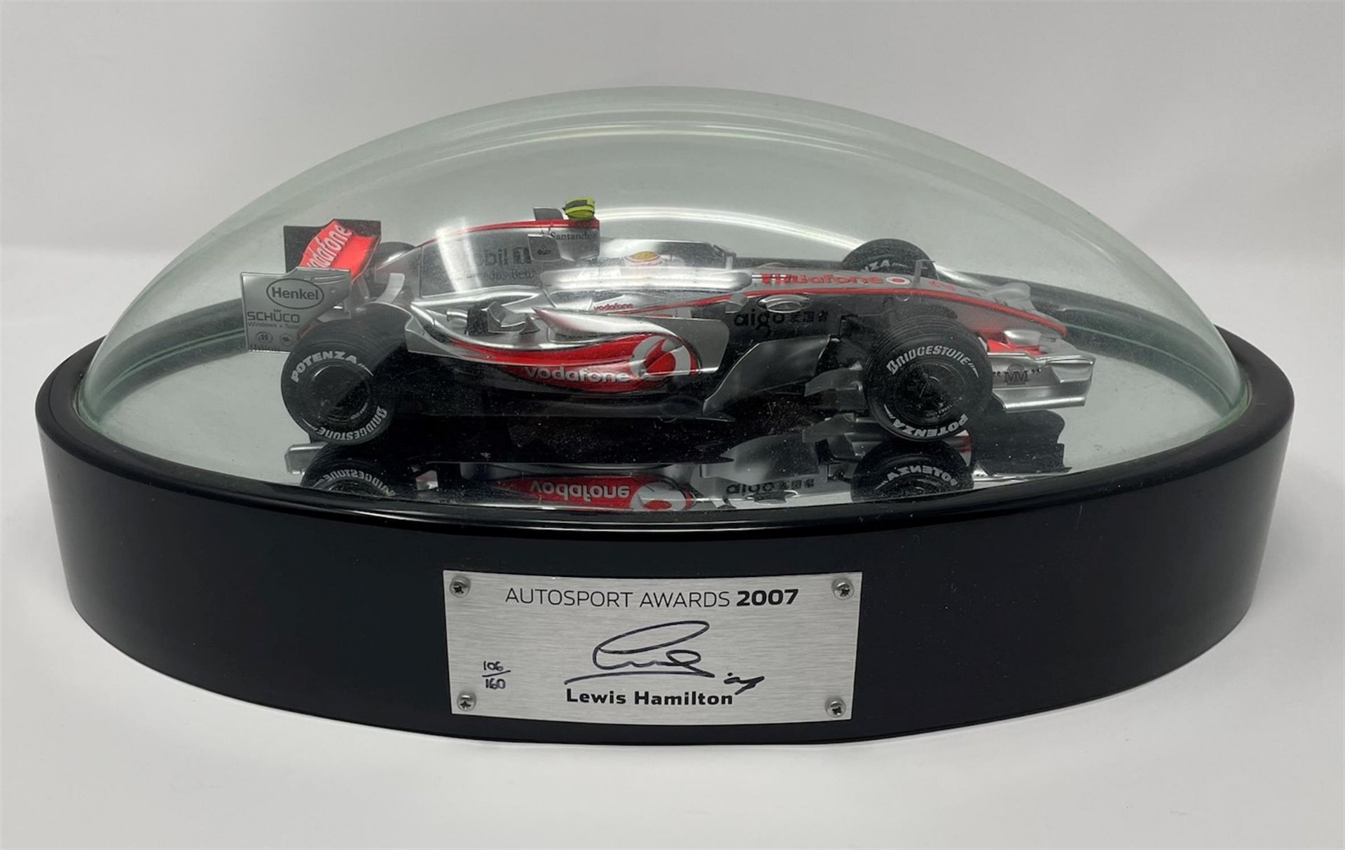 2007 Autosport Awards Hamilton-signed McLaren Table Centrepiece - Image 3 of 9