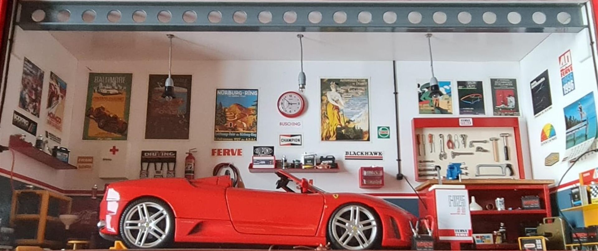 1/18th Scale Ferrari F430 Spyder Diorama - Image 2 of 6