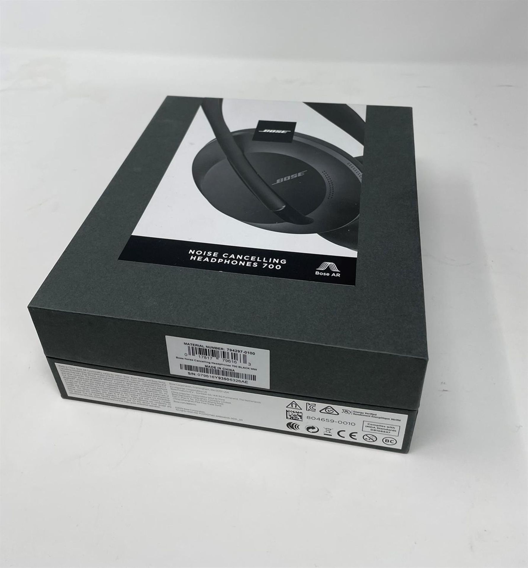 Charity Lot: Lewis Hamilton's Personal Bose 700 Headphones - Image 5 of 10