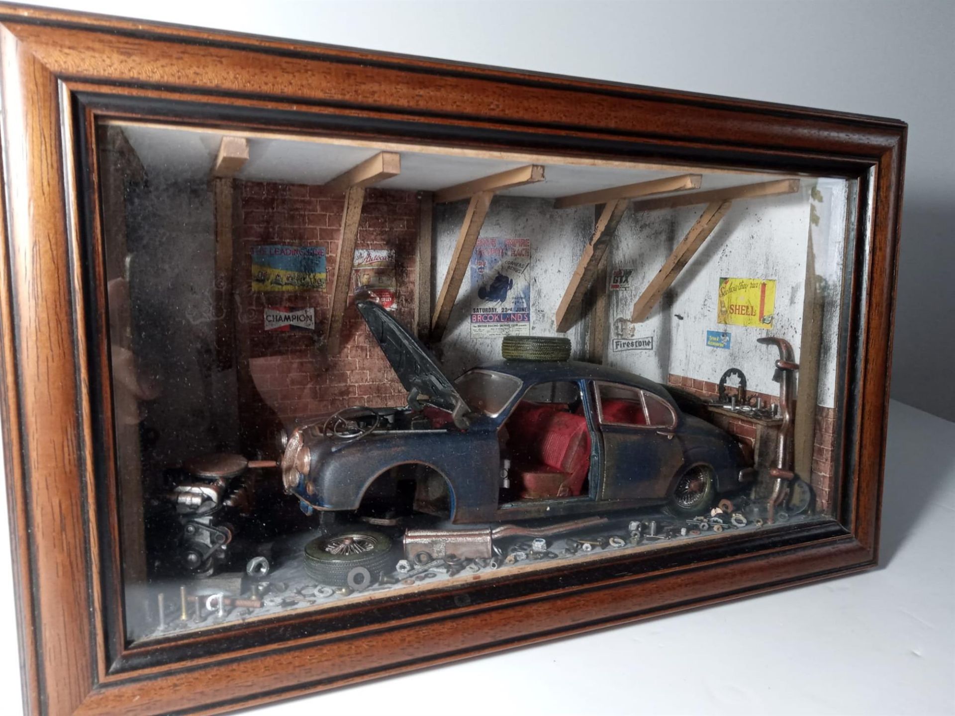 Highly Detailed Jaguar Mark II 3.8 Diorama by Classic Car Art Ltd - Image 4 of 8