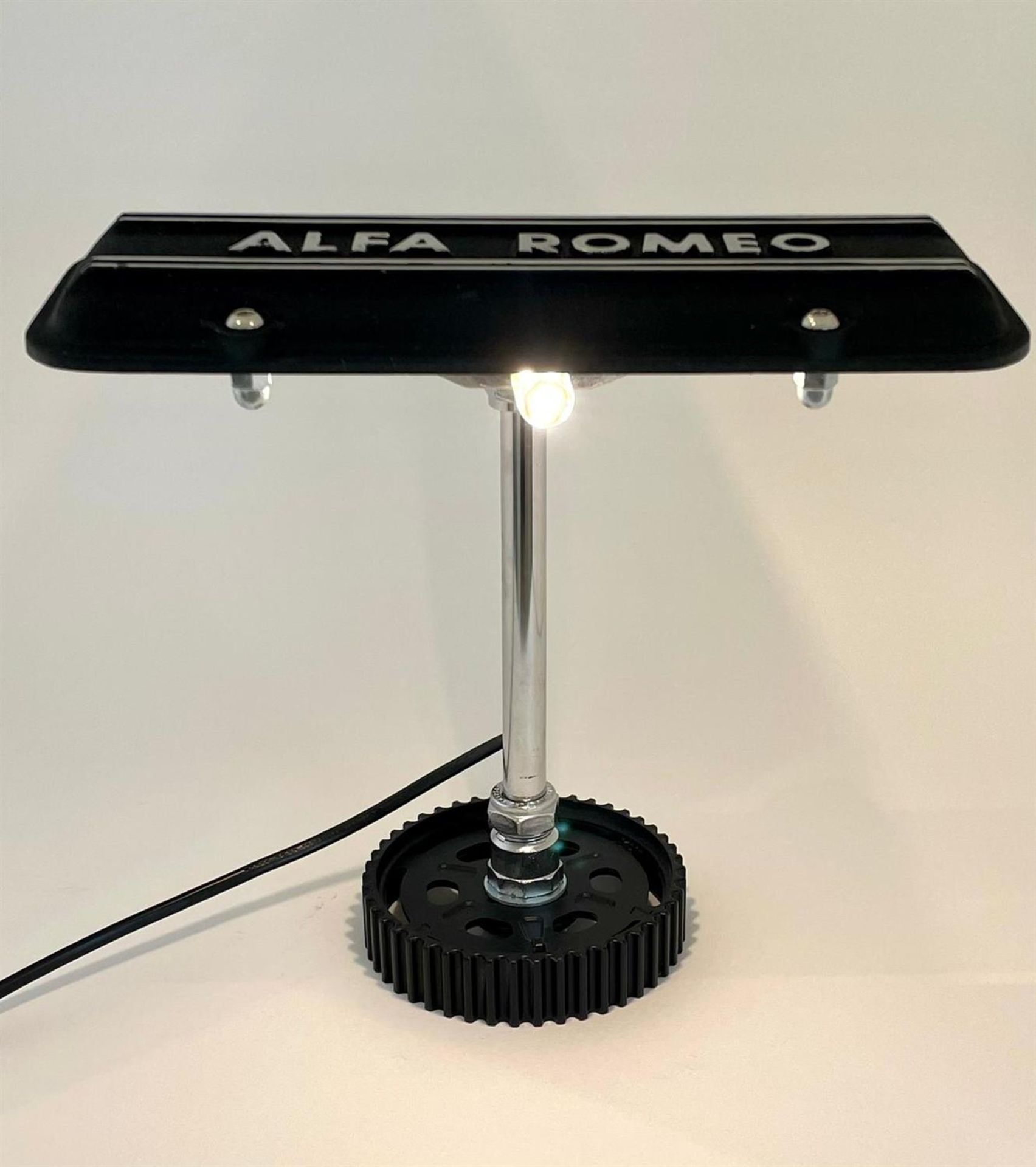 Alfa Romeo Boxer Engine Camshaft Cover Desk Lamp - Image 3 of 6