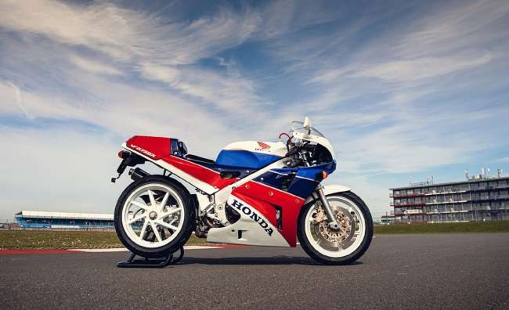The Classic Sale at Silverstone 2022 - Motorcycles 2022