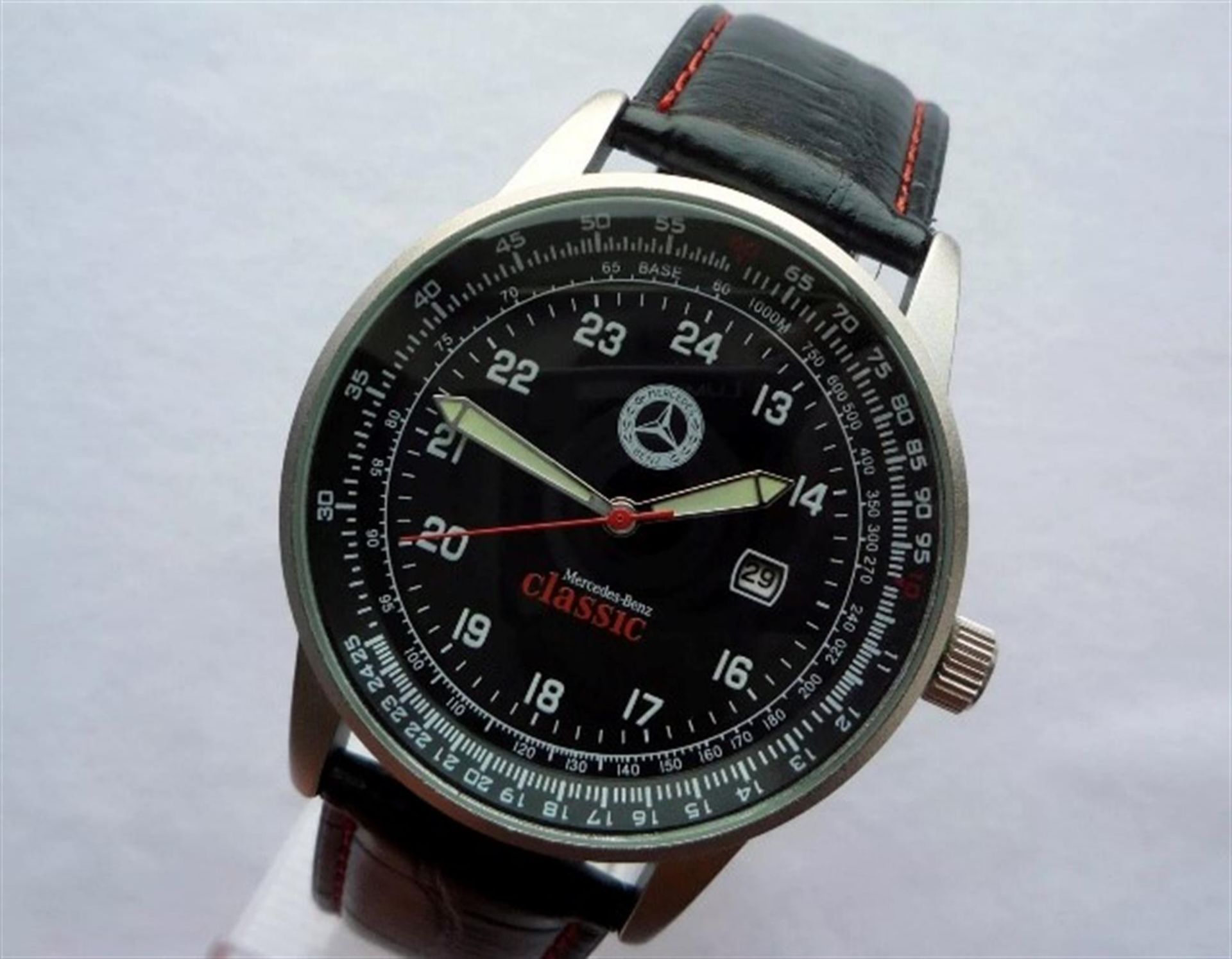 A Mercedes-Benz Classic Aviator New Old Stock Watch c.2015 - Image 7 of 10
