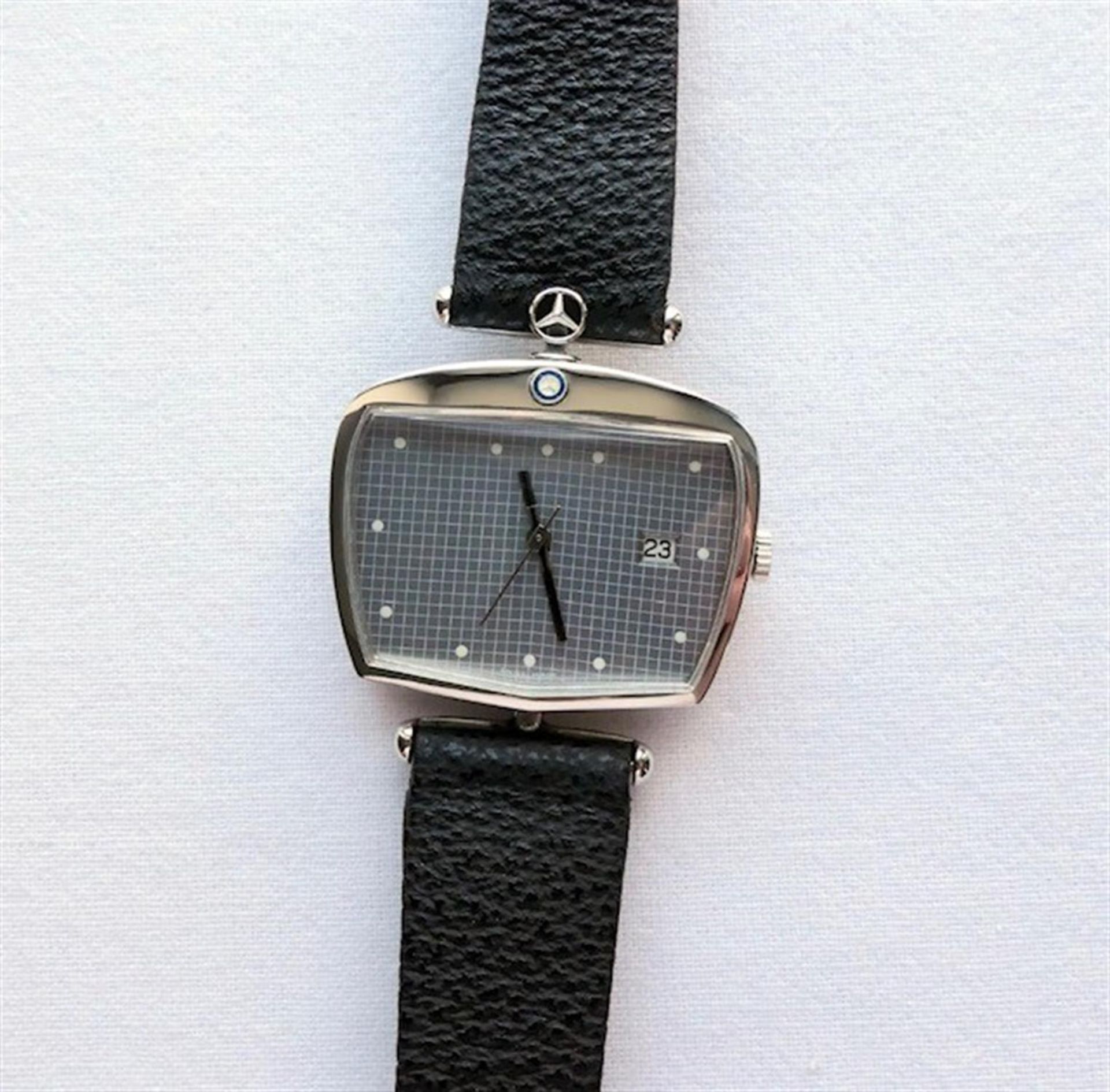 A Rare Mercedes-Benz 'Grille-Head' New Old Stock Wristwatch Evocative of the Famous German Marque - Image 4 of 10