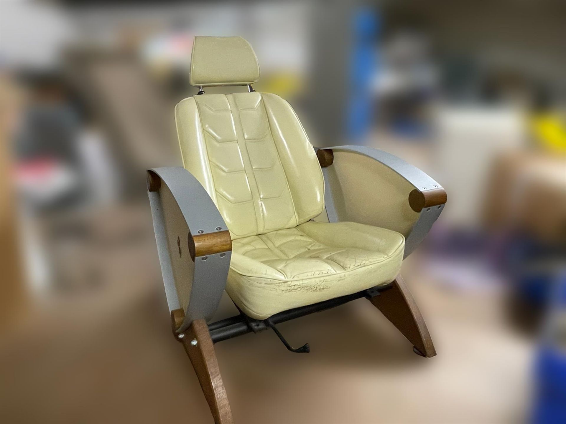 Pair of Ferrari 308 Crema Leather Seats on Substantial Bases - Image 2 of 10