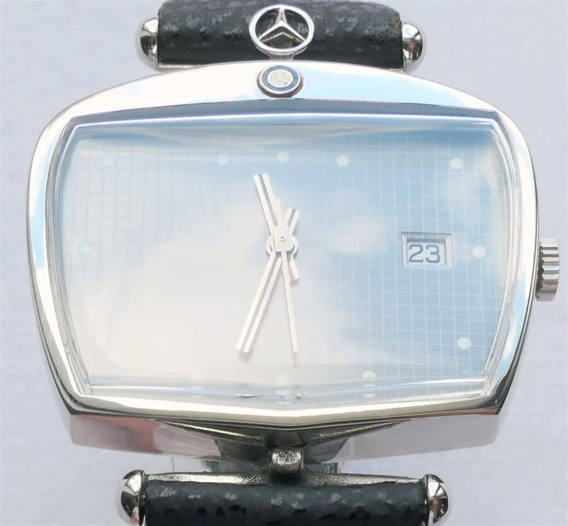 A Rare Mercedes-Benz 'Grille-Head' New Old Stock Wristwatch Evocative of the Famous German Marque - Image 8 of 10