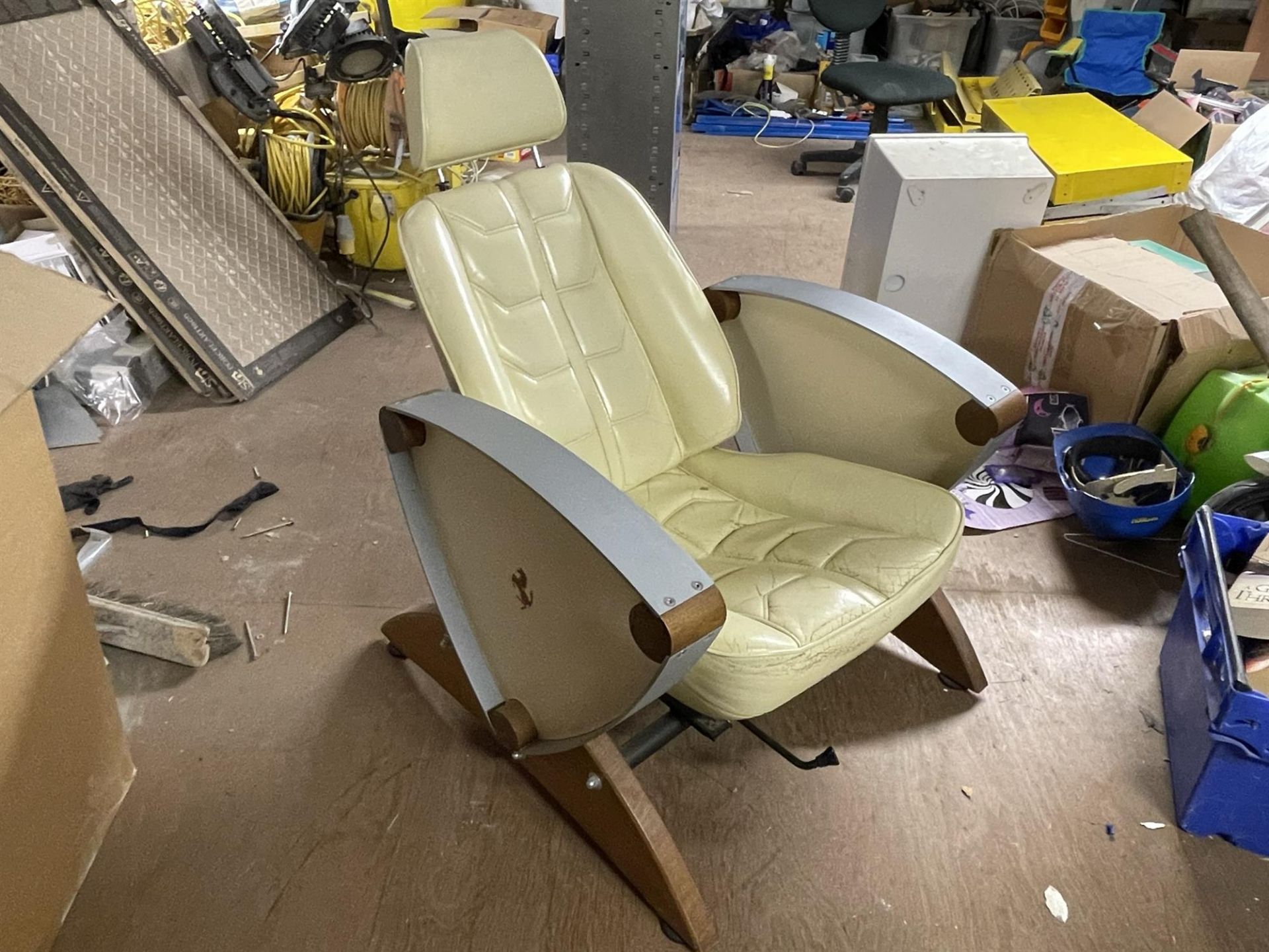 Pair of Ferrari 308 Crema Leather Seats on Substantial Bases - Image 5 of 10